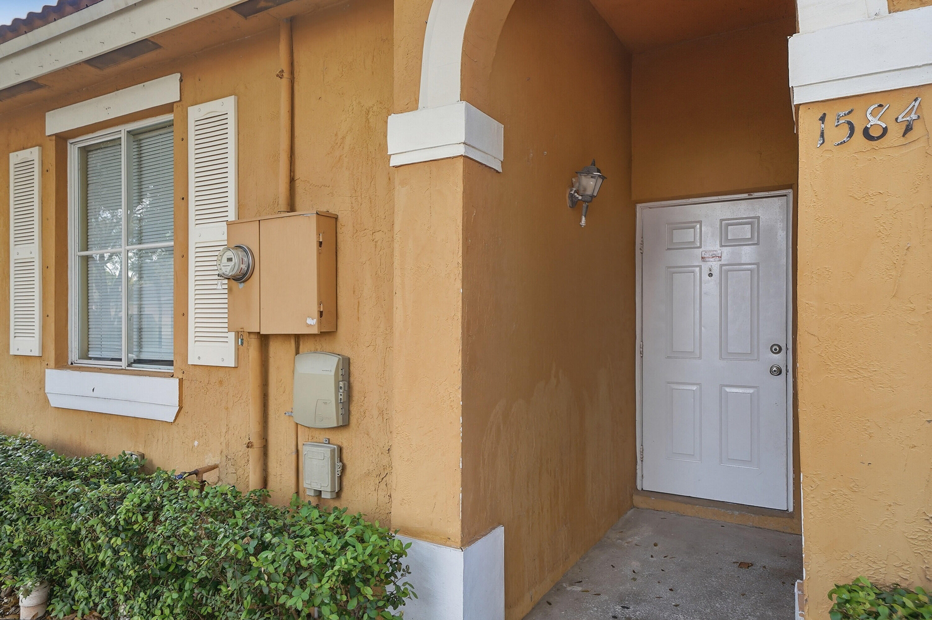 MOWRY VILLAS - Residential