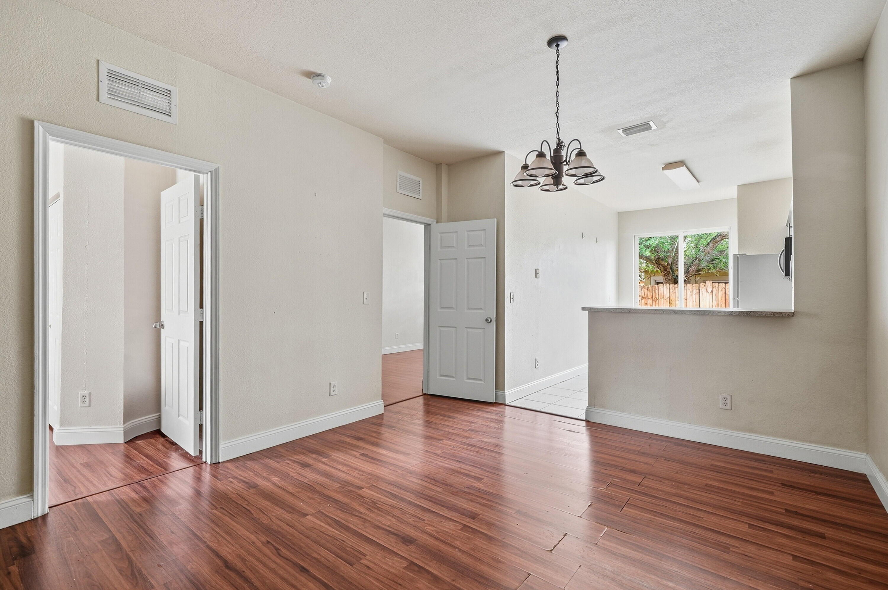 MOWRY VILLAS - Residential