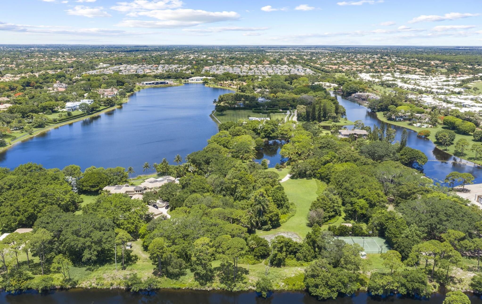 LE LAC - Residential