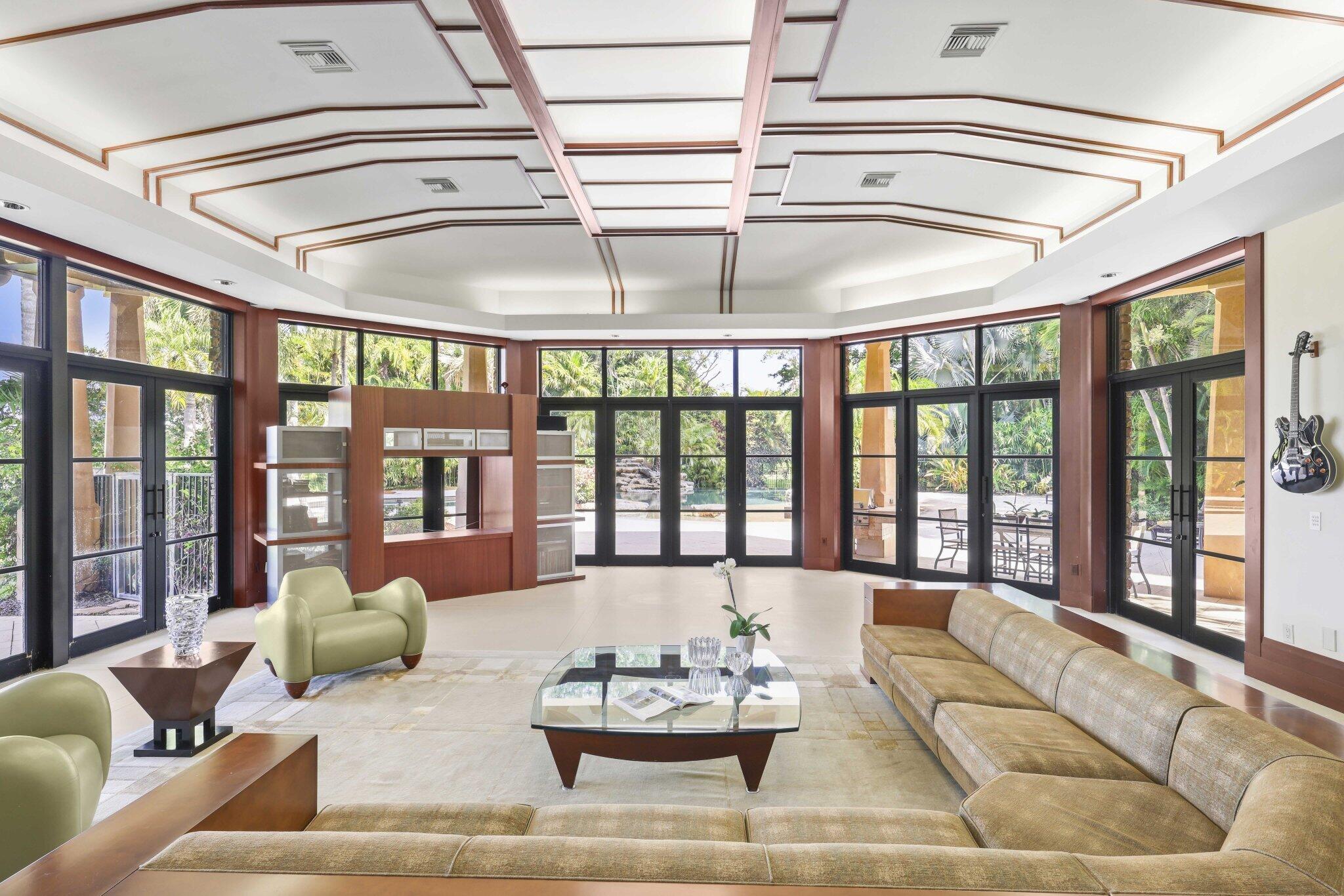 LE LAC - Residential