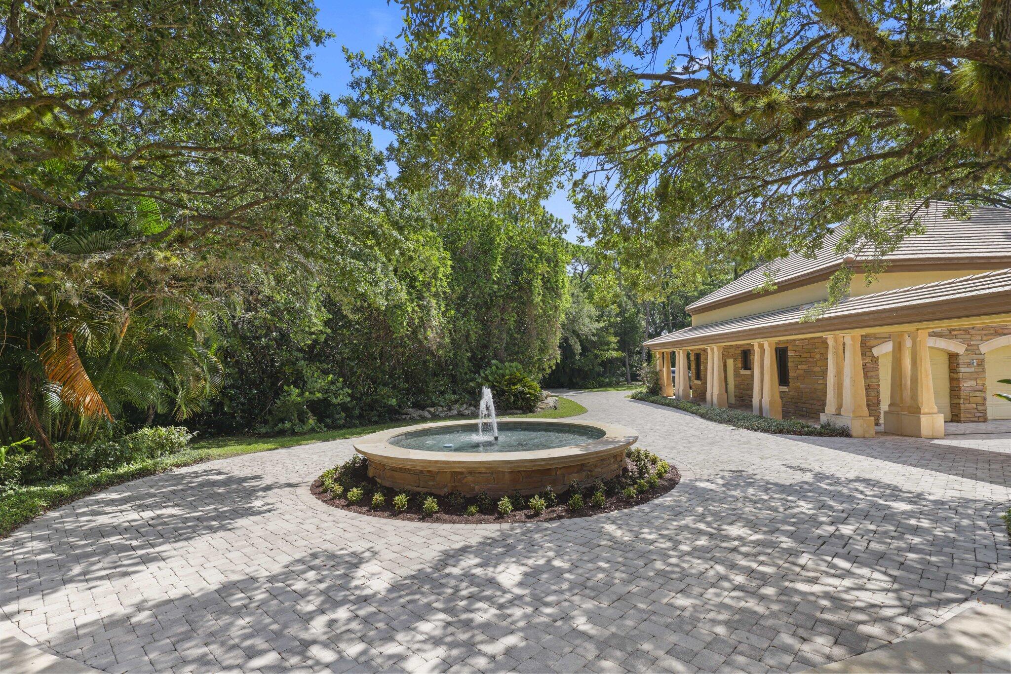 LE LAC - Residential