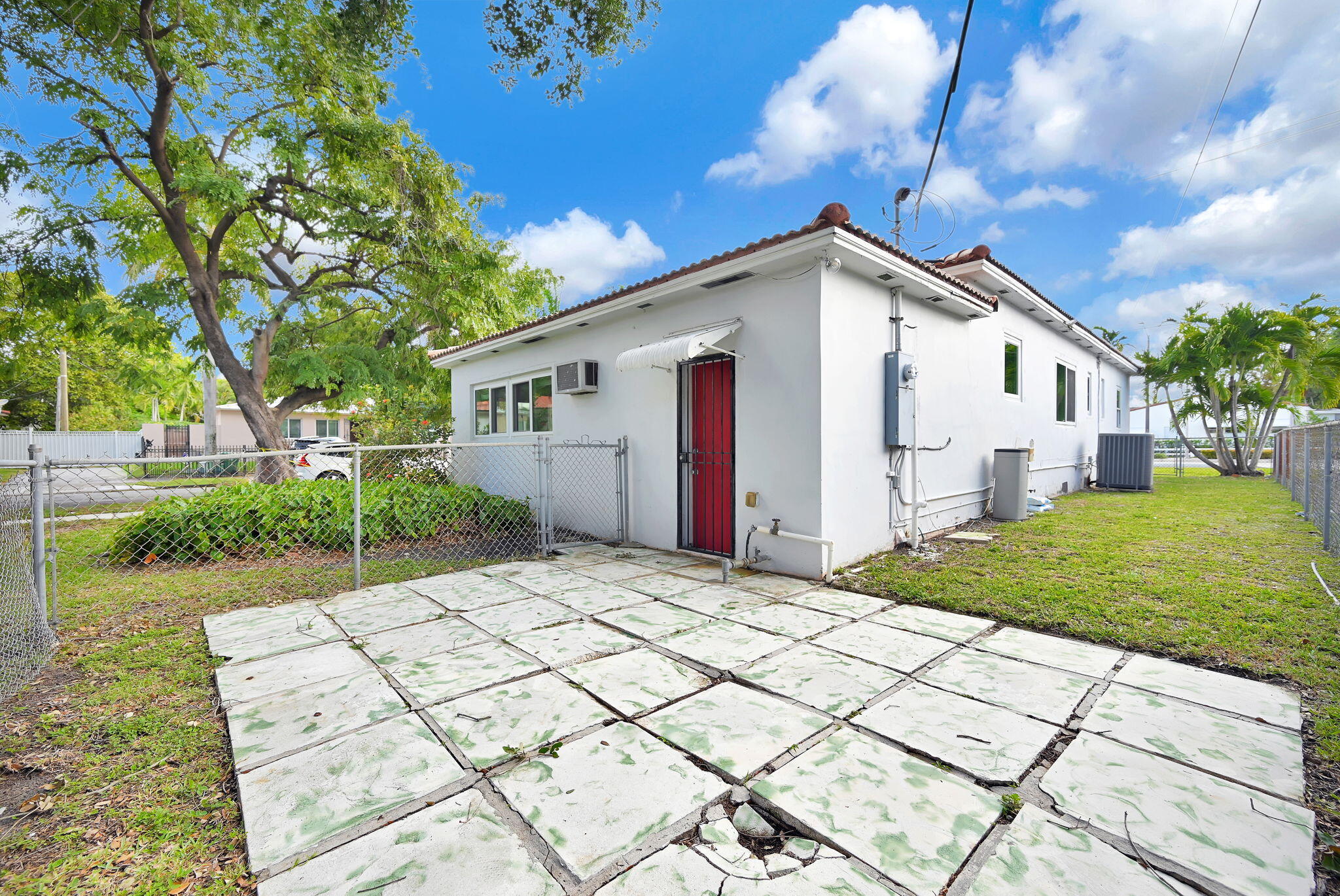 SILVER BLUFF ESTS-SEC A - Residential