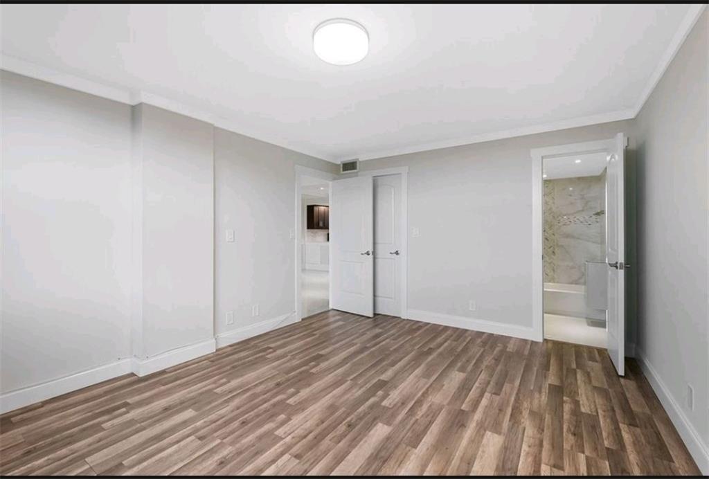 Royal Park - Residential