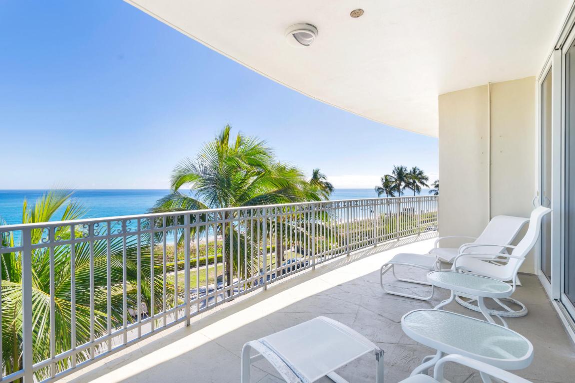 ONE ROYAL PALM - Residential