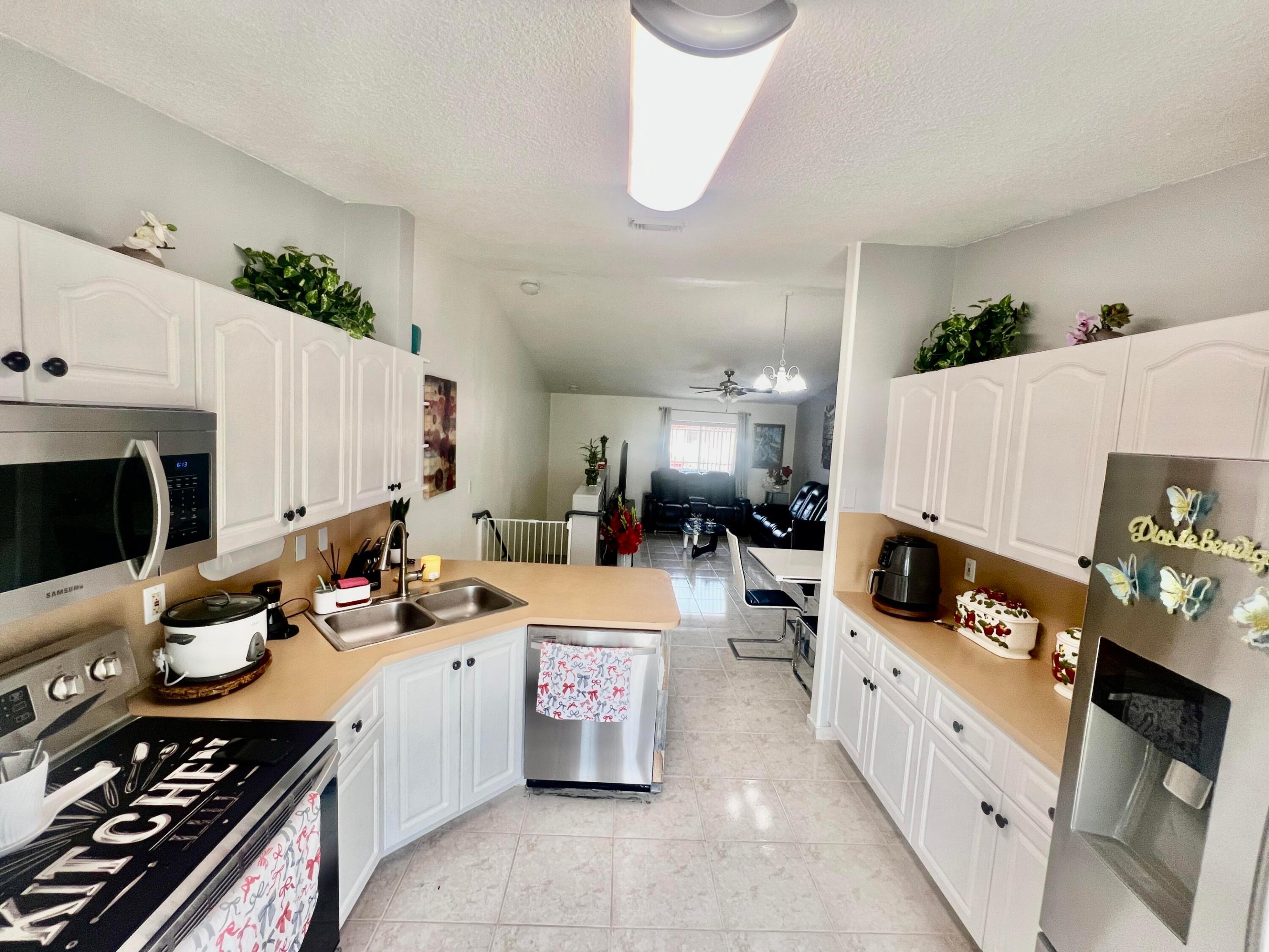 GARDEN VILLAS CONDO I - Residential
