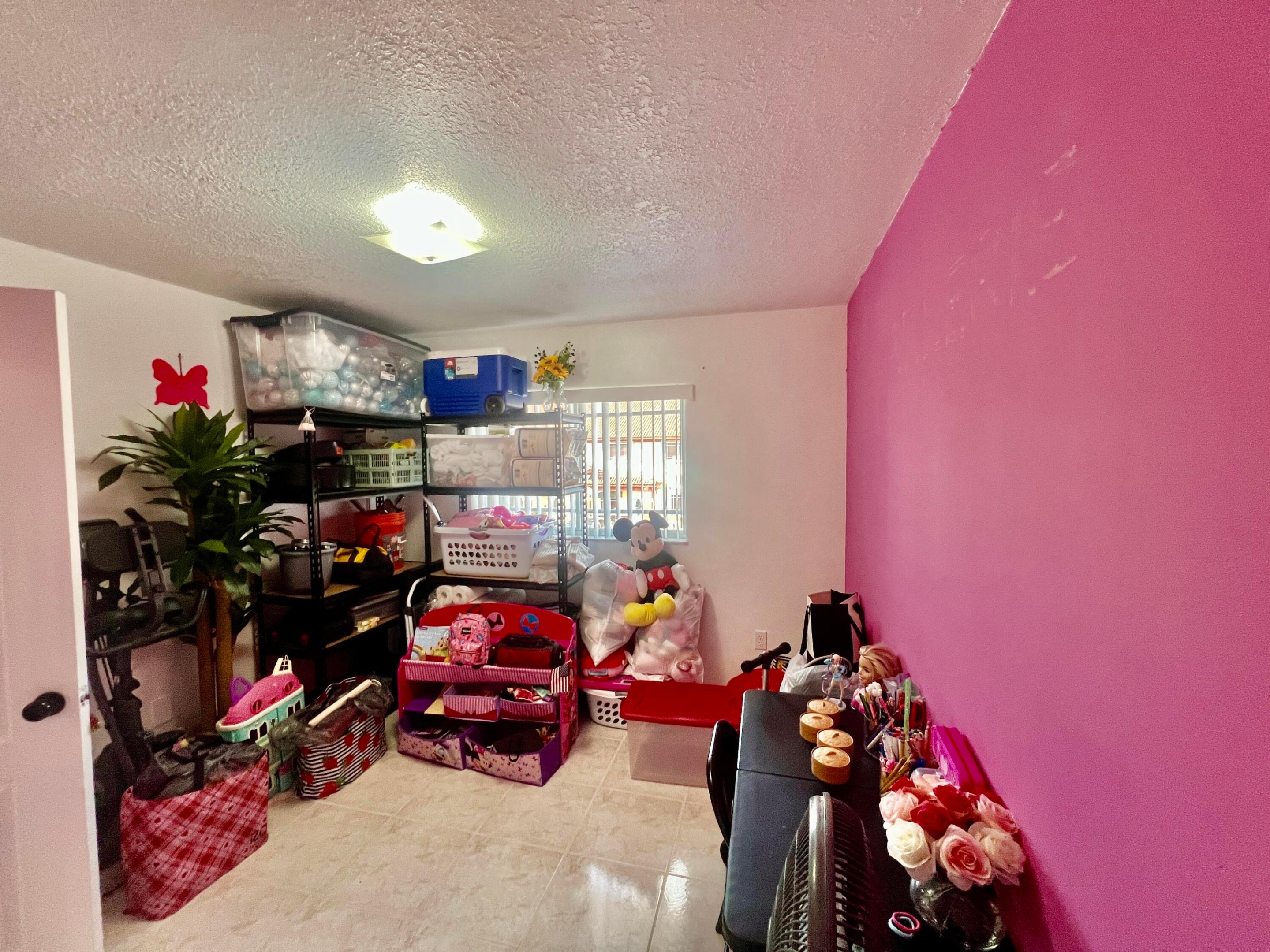 GARDEN VILLAS CONDO I - Residential