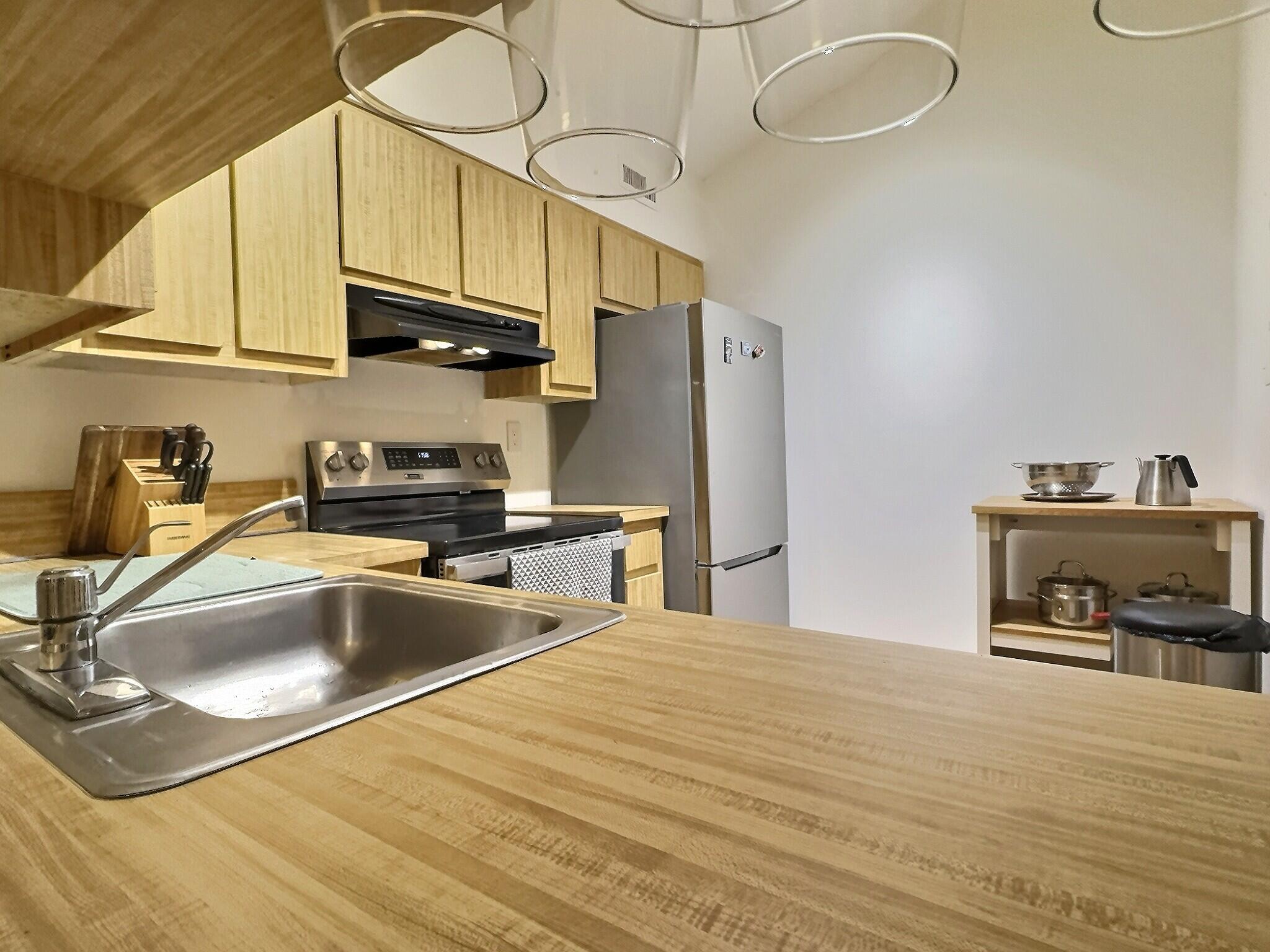 OAKLAND FOREST CLUB CONDO - Residential