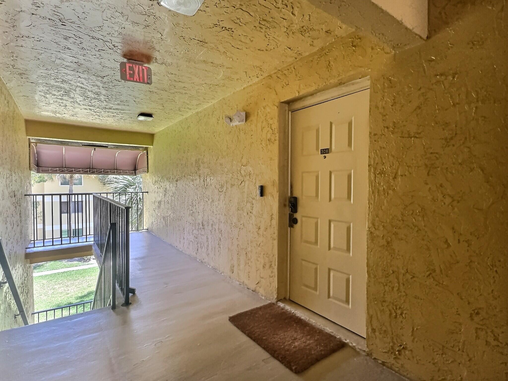 OAKLAND FOREST CLUB CONDO - Residential