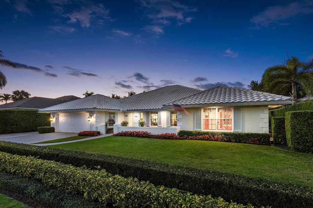 ROYAL PALM YACHT & COUNTRY CLUB - Residential