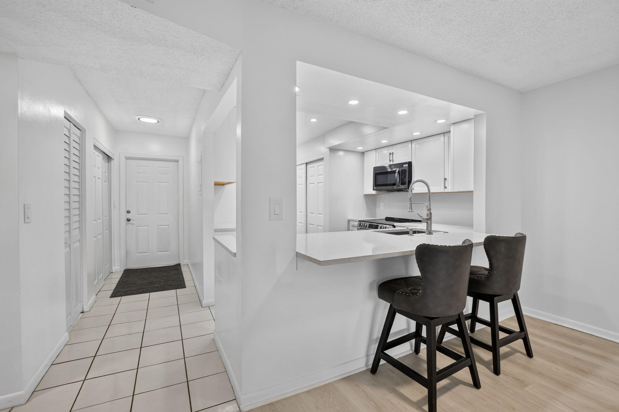 6 OF PALM SPRINGS 2 CONDO - Residential