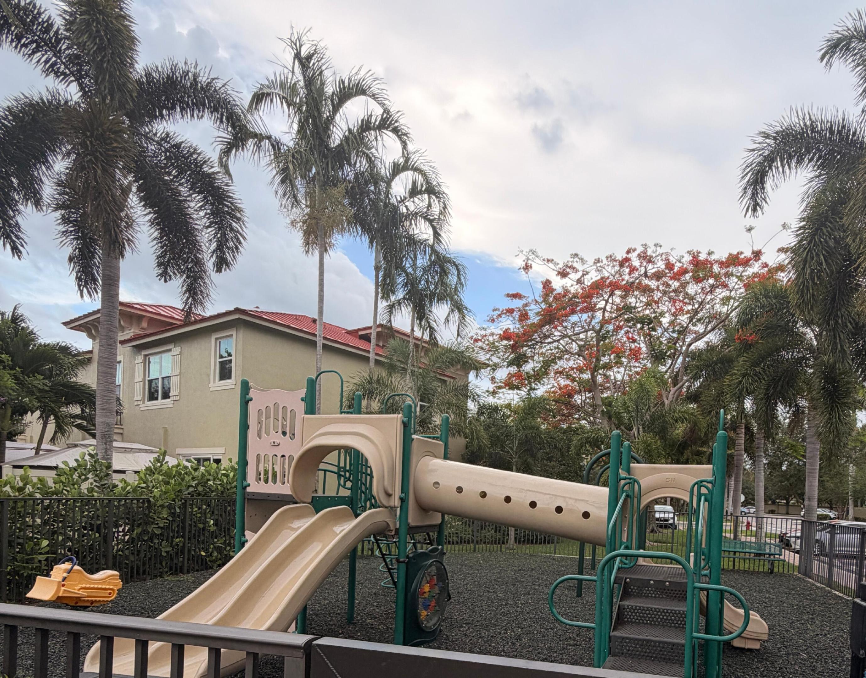 MONTEREY - Residential Lease