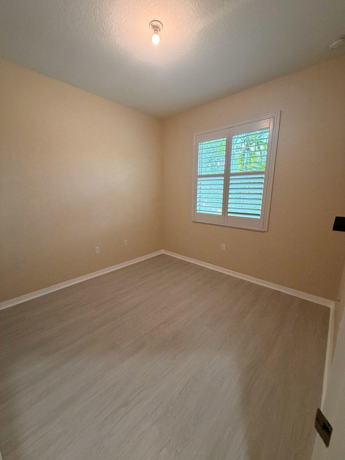 MONTEREY - Residential Lease