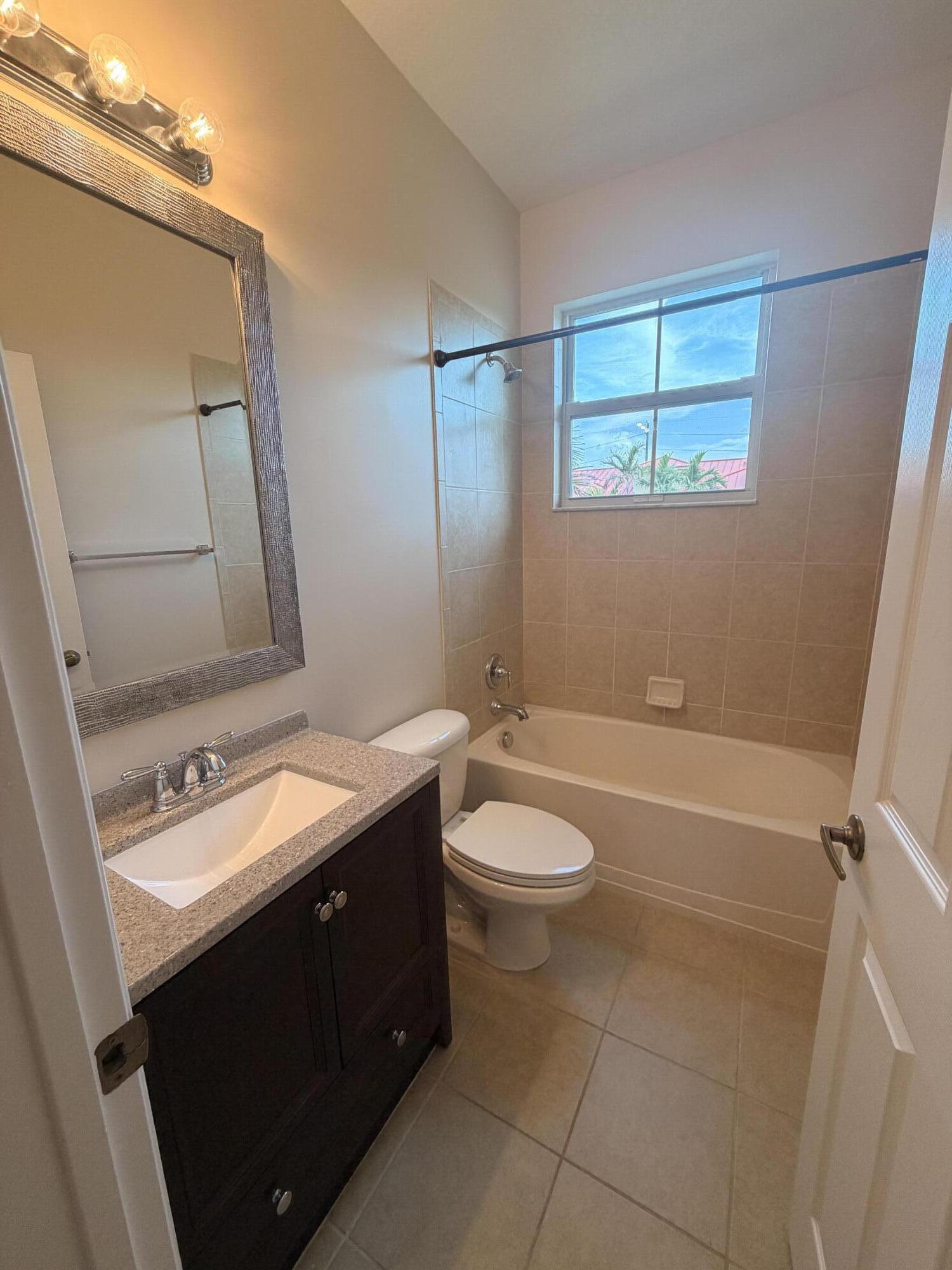 MONTEREY - Residential Lease