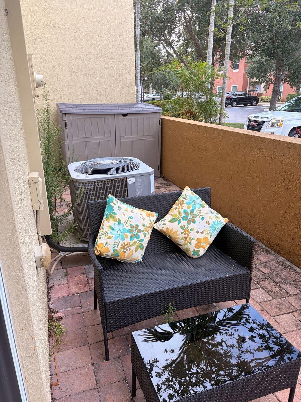 MONTEREY - Residential Lease