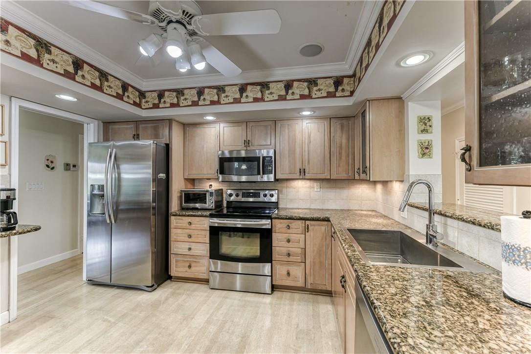 Palm Club Co-Op - Residential