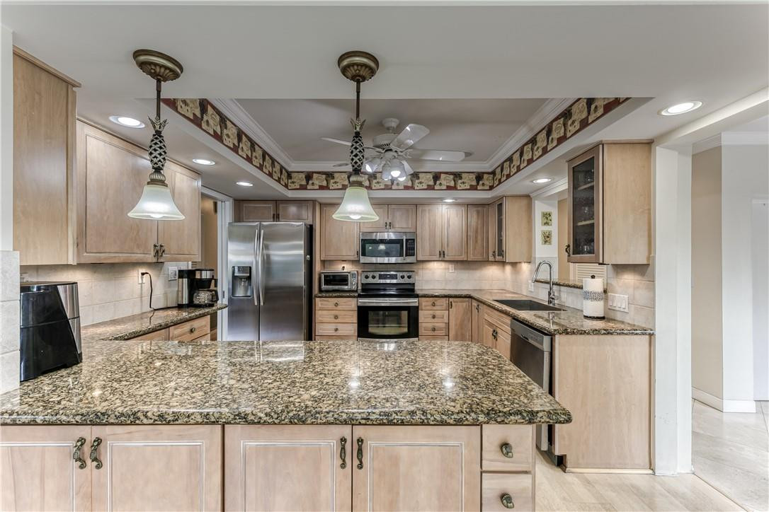 Palm Club Co-Op - Residential
