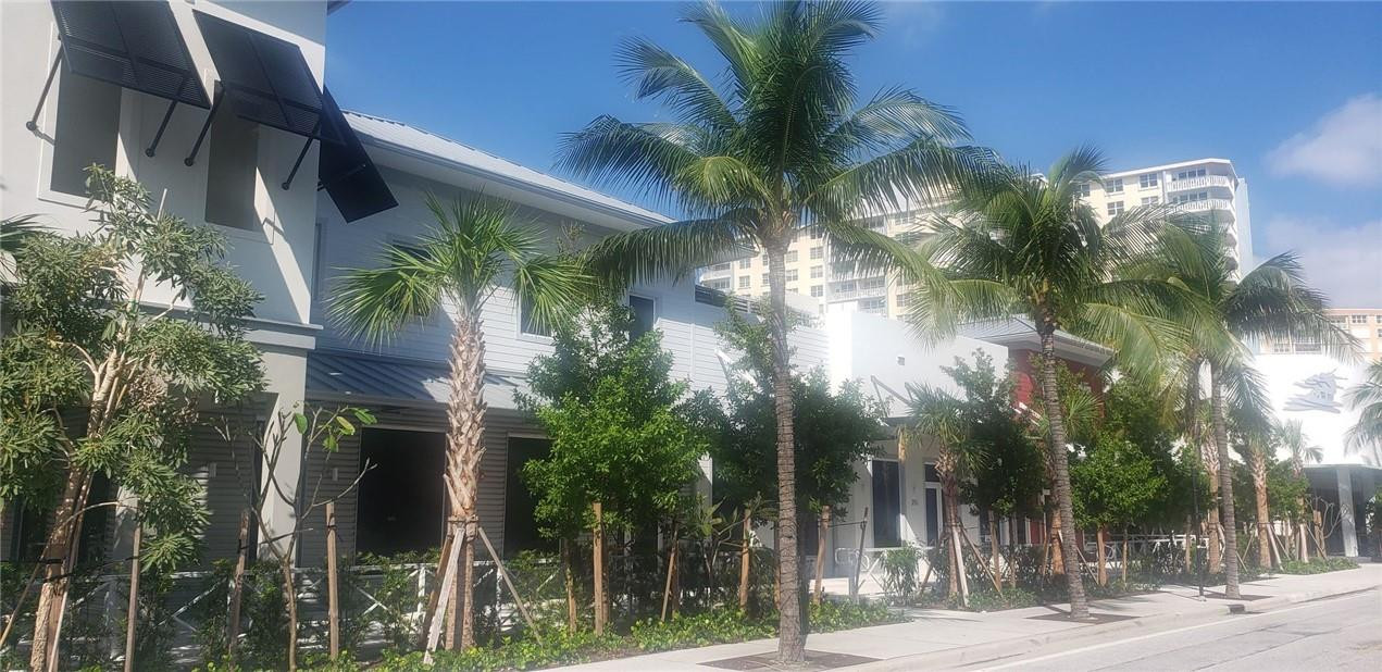 Palm Club Co-Op - Residential