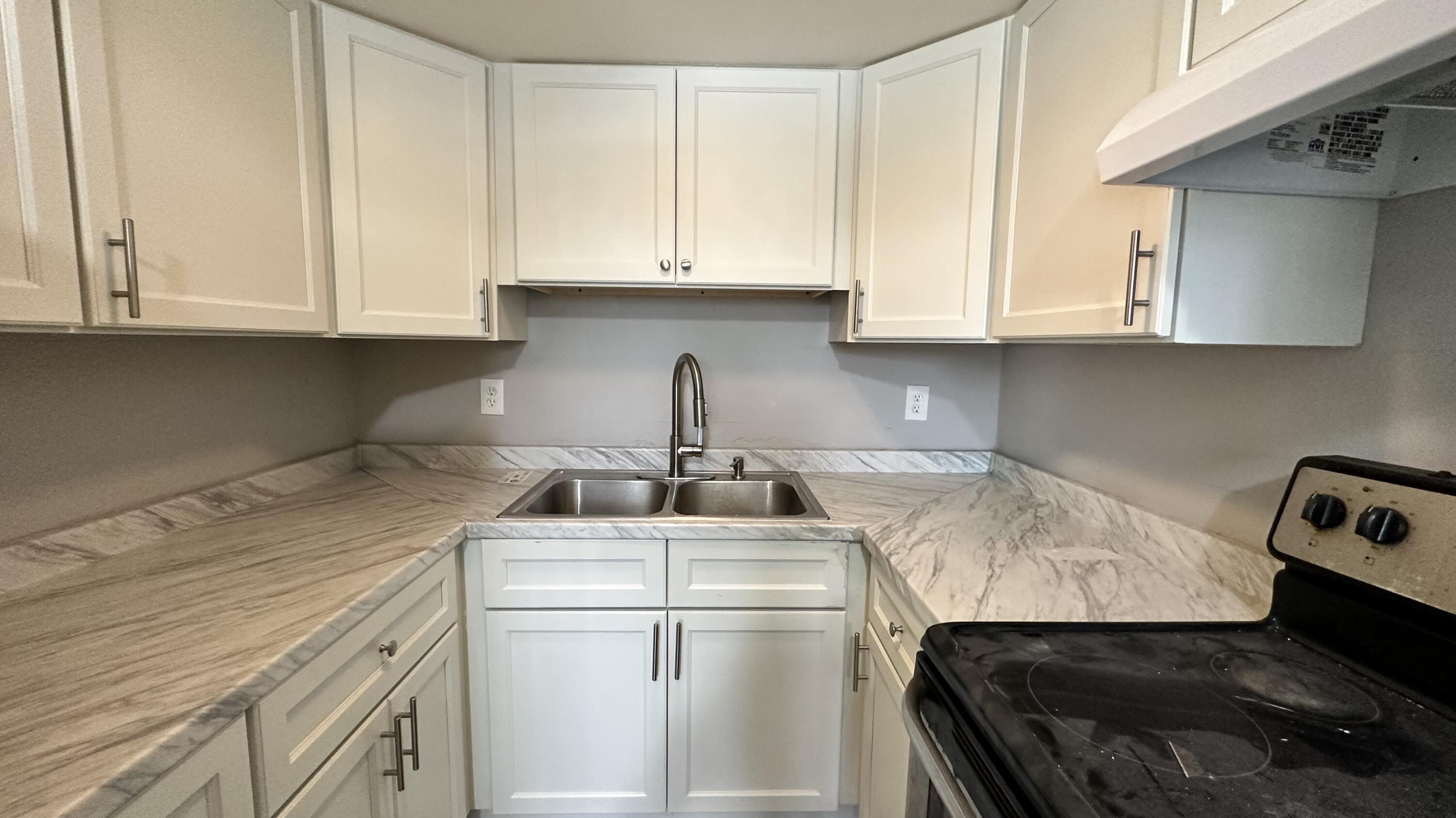 pdated 2 Bedroom / 1 Bathroom - 1st Floor - Boynton Beach - $1,875/Month  Don't miss this great opportunity to rent a clean and updated first-floor 2 bedroom, 1 bathroom apartment in Boynton Beach. This home features an open layout with no carpet anywhere, making it easy to maintain and perfect for a modern, fresh feel. The kitchen and living areas offer comfortable everyday living, and both bedrooms are well-sized with good closet space. Water is included in the rent, adding extra value and convenience. Enjoy a convenient location close to shopping, dining, I-95, and just minutes from the beaches. Highlights: 2 bedrooms / 1 bathroom! Water included