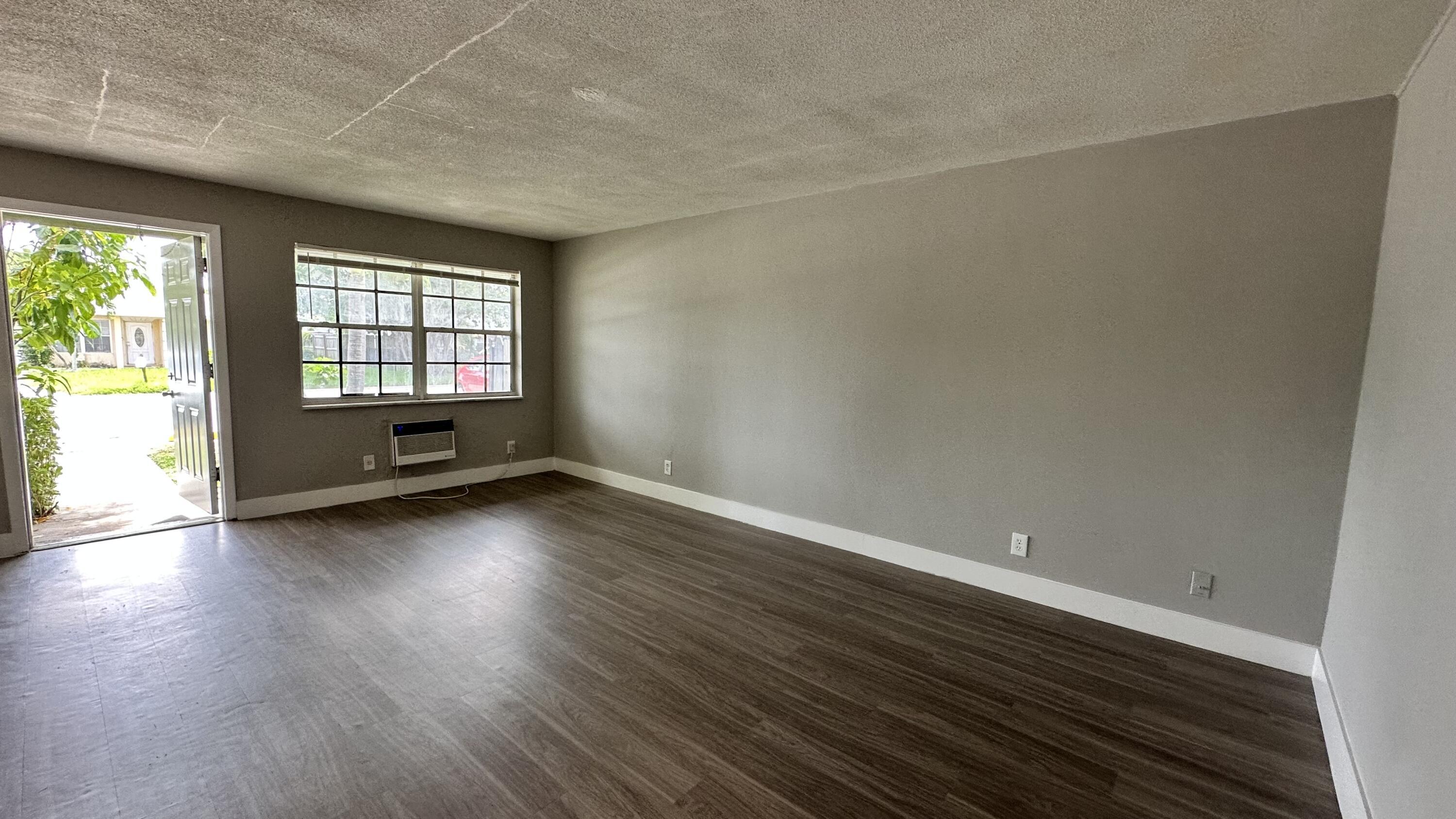 08-43-45-21-00-000-0022 - Residential Lease