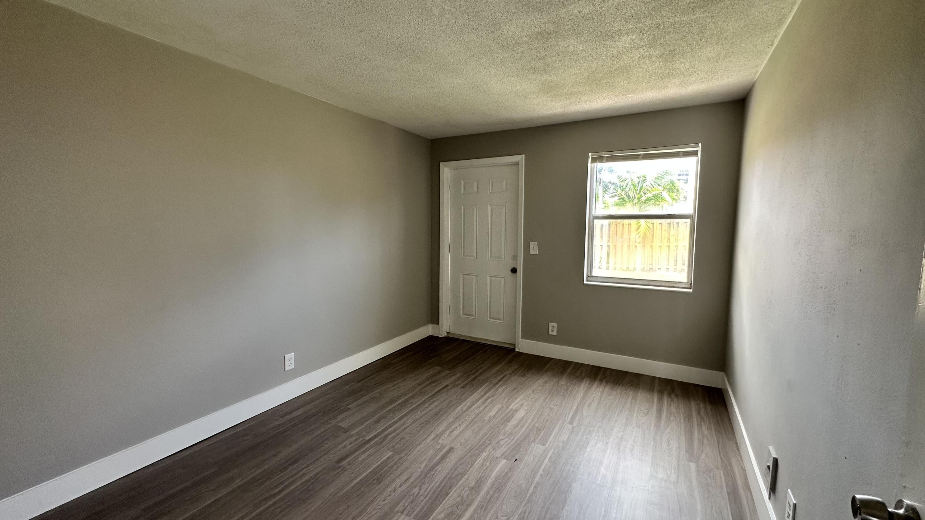 08-43-45-21-00-000-0022 - Residential Lease