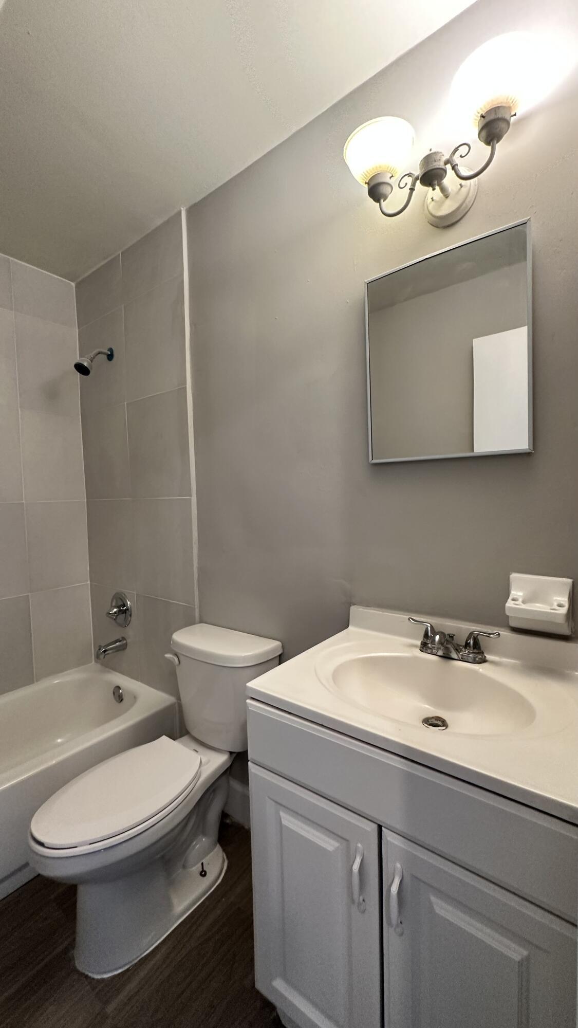 08-43-45-21-00-000-0022 - Residential Lease