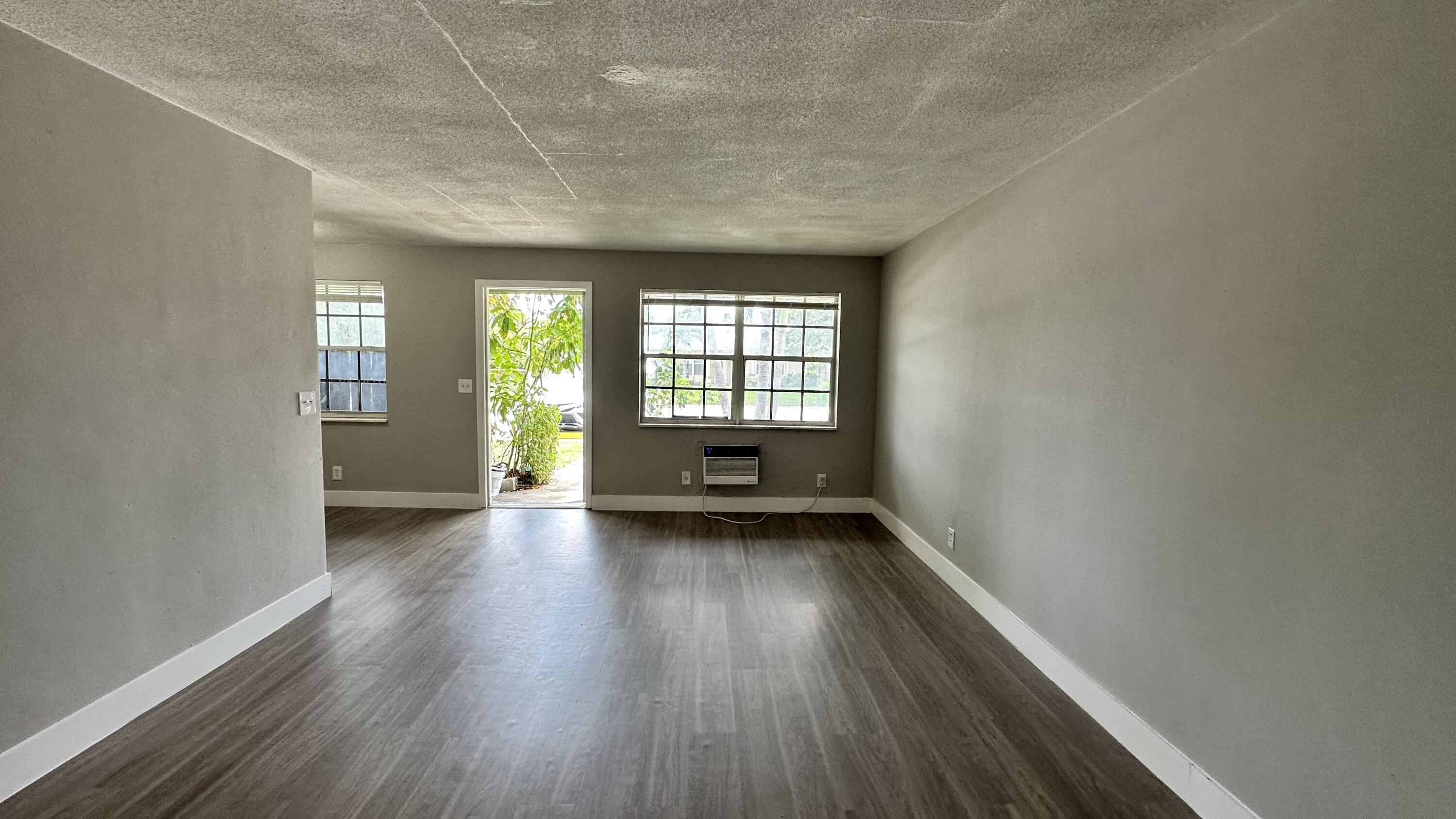 08-43-45-21-00-000-0022 - Residential Lease