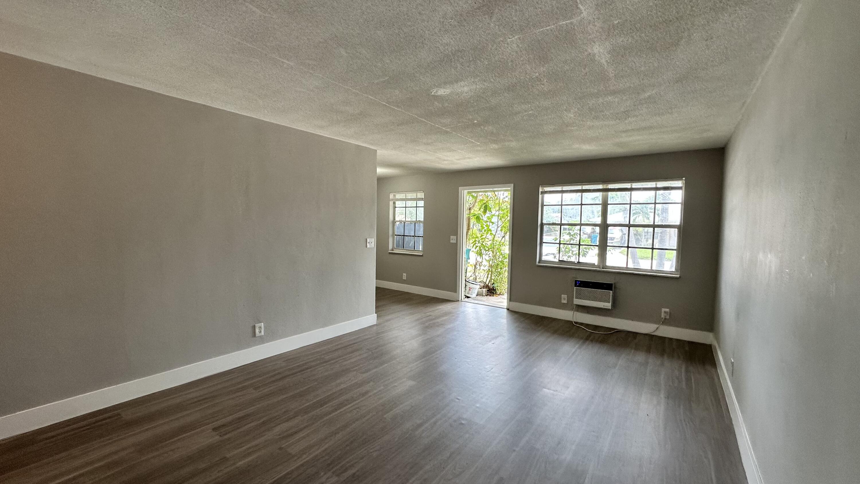 08-43-45-21-00-000-0022 - Residential Lease