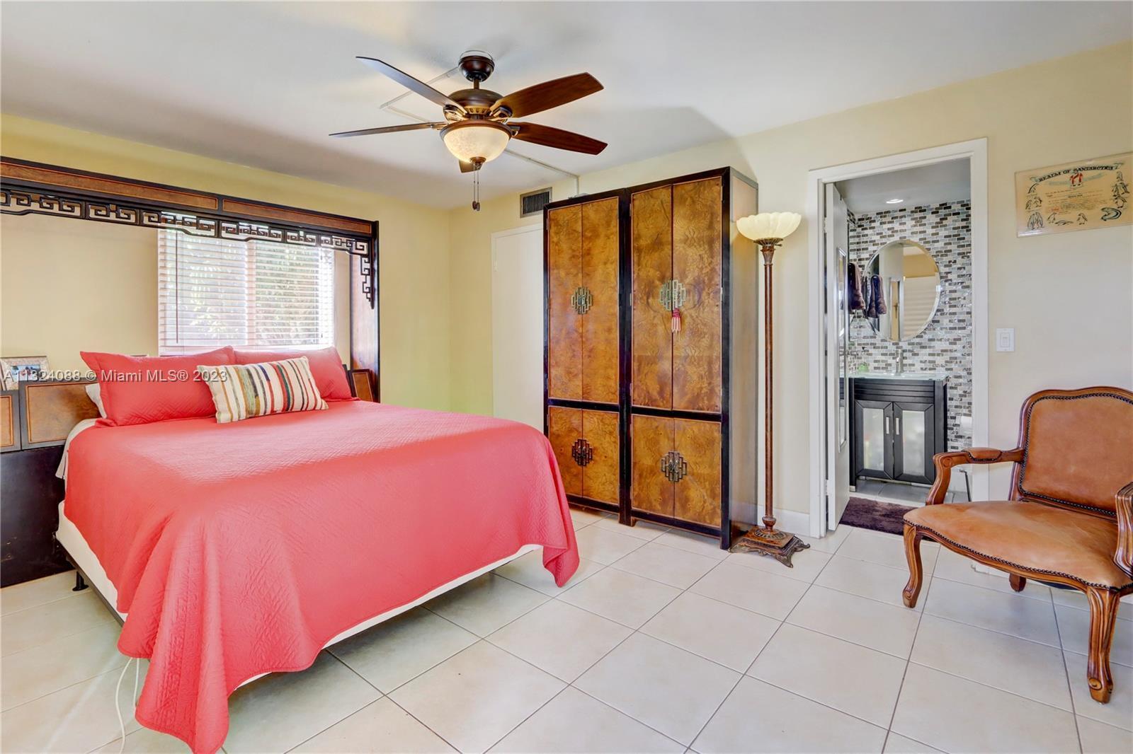 KINGS POINT BRITTANY CONDOS - Residential Lease