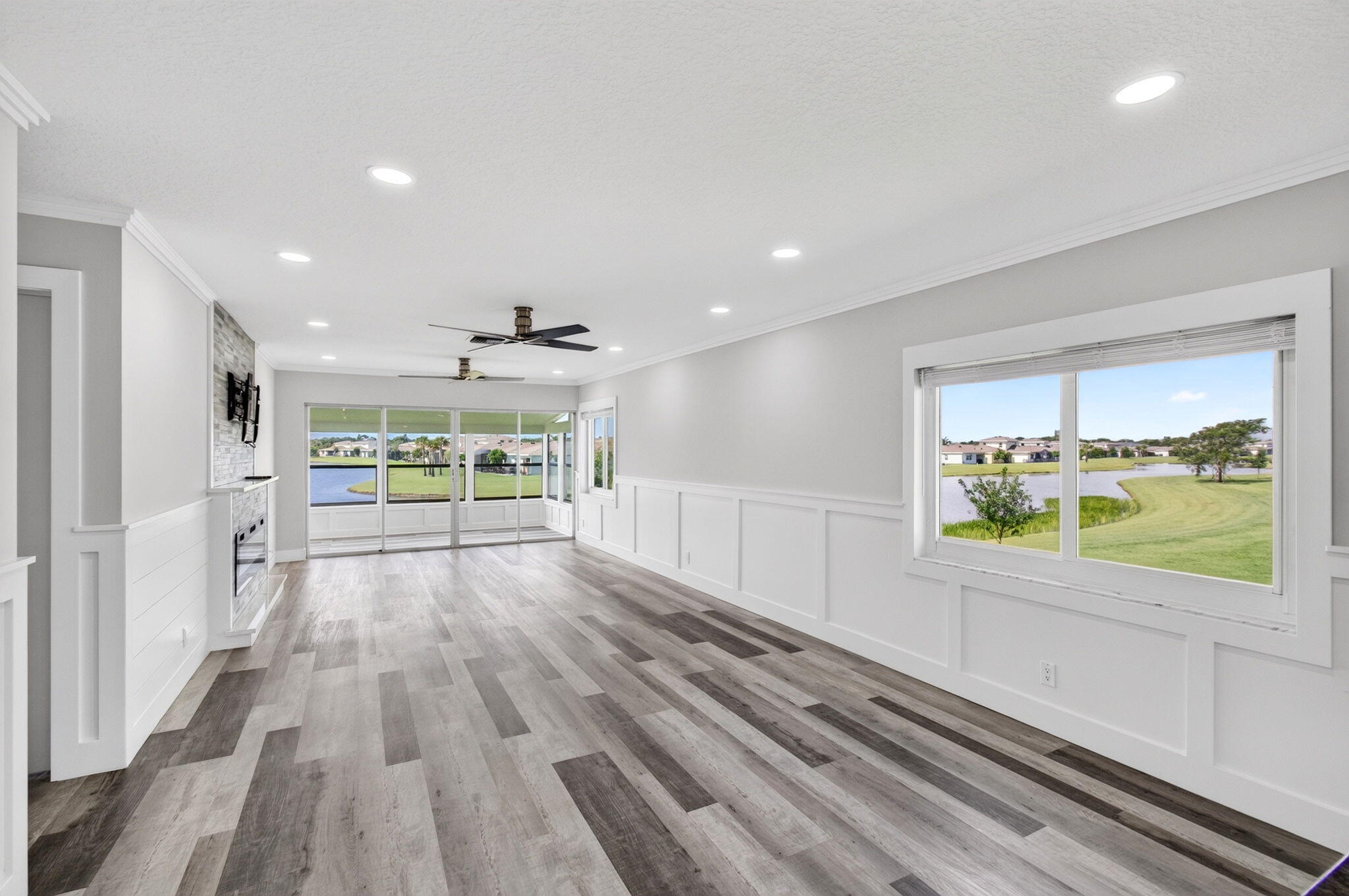 PALM GREENS AT VILLA DEL RAY CONDO - Residential