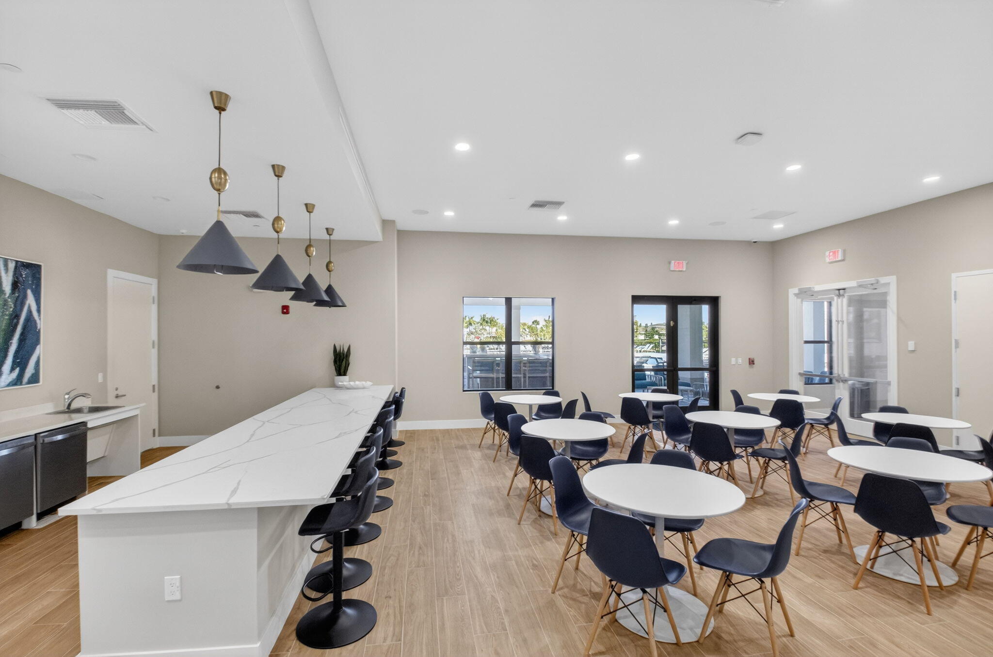 PALM GREENS AT VILLA DEL RAY CONDO - Residential