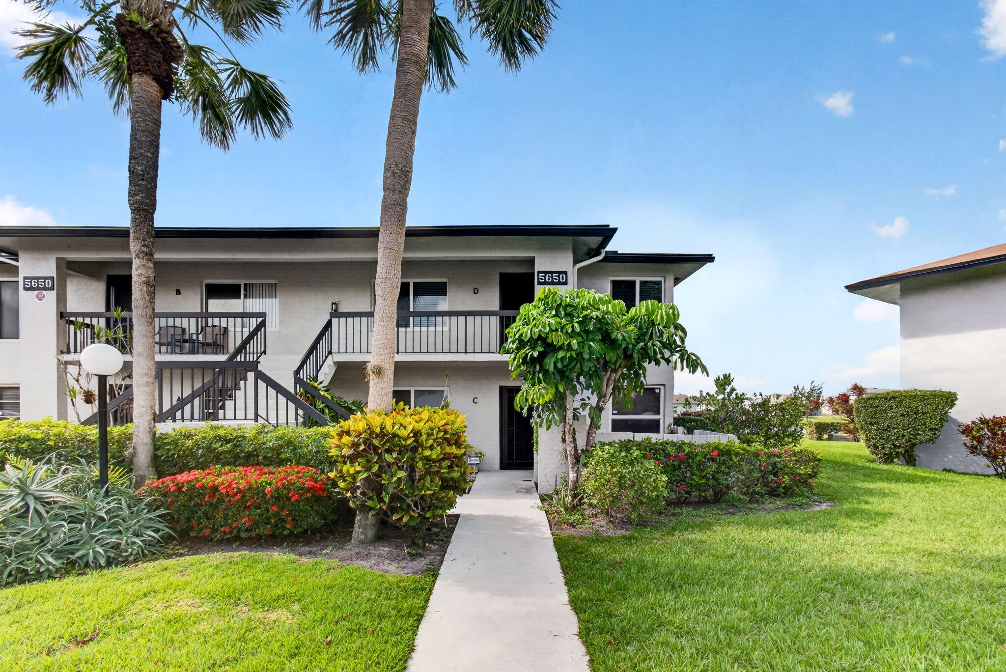 PALM GREENS AT VILLA DEL RAY CONDO - Residential