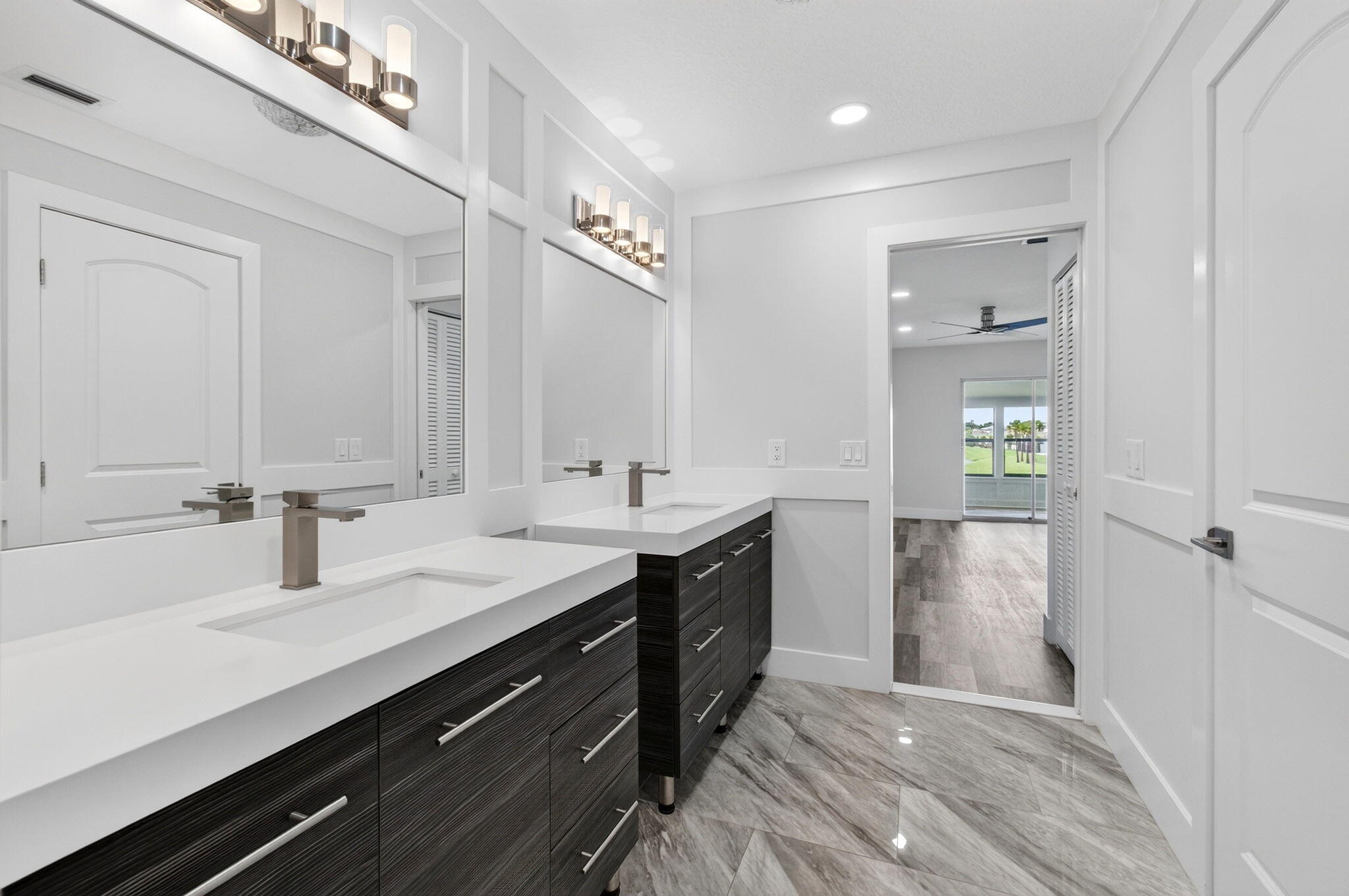 PALM GREENS AT VILLA DEL RAY CONDO - Residential