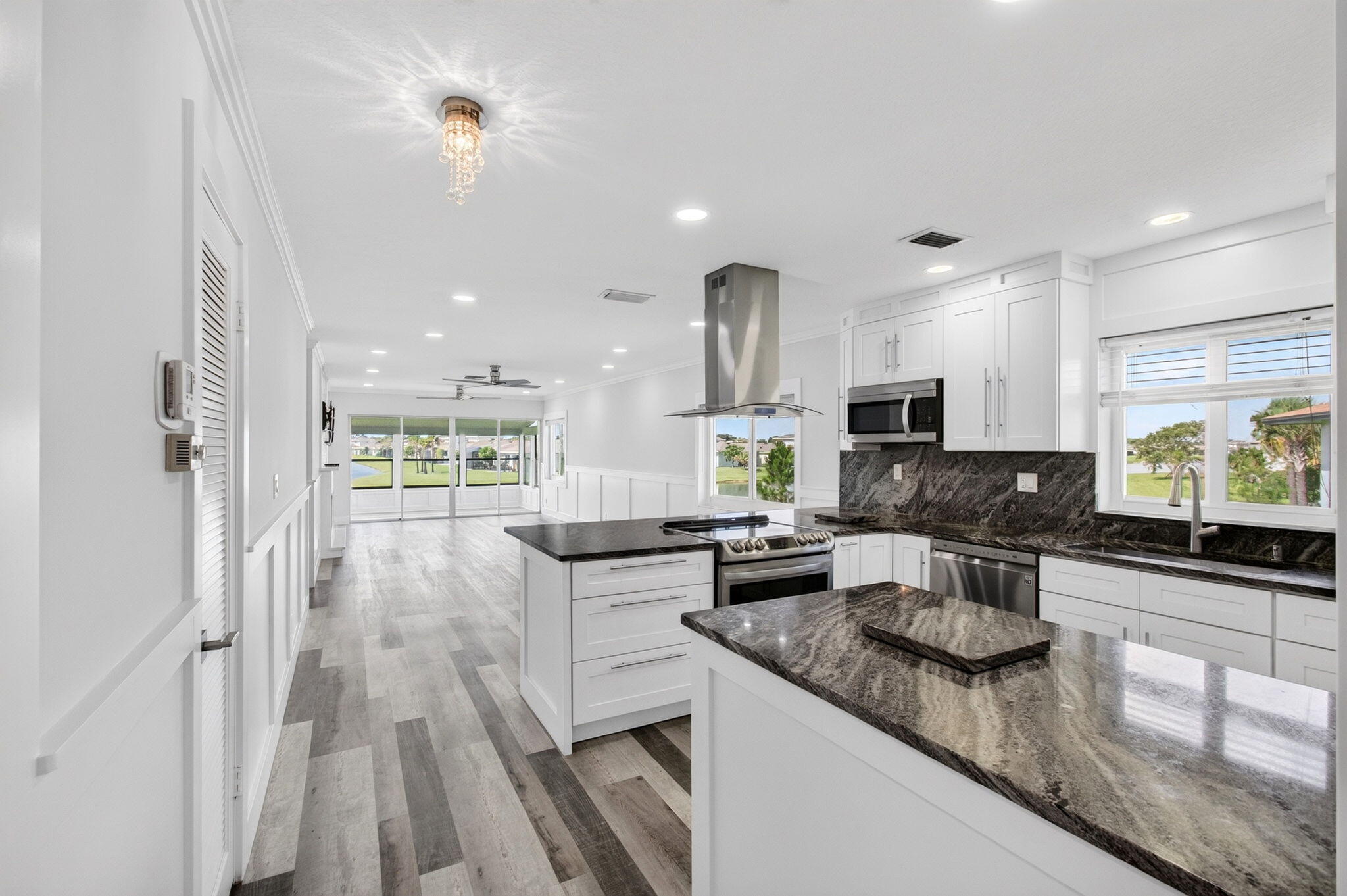 PALM GREENS AT VILLA DEL RAY CONDO - Residential