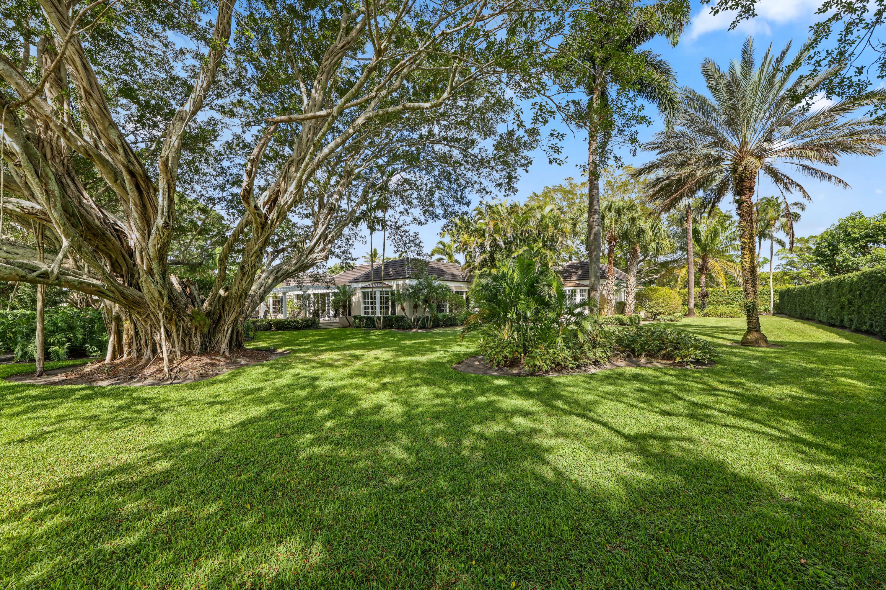 VILLAGE OF GOLF - Residential