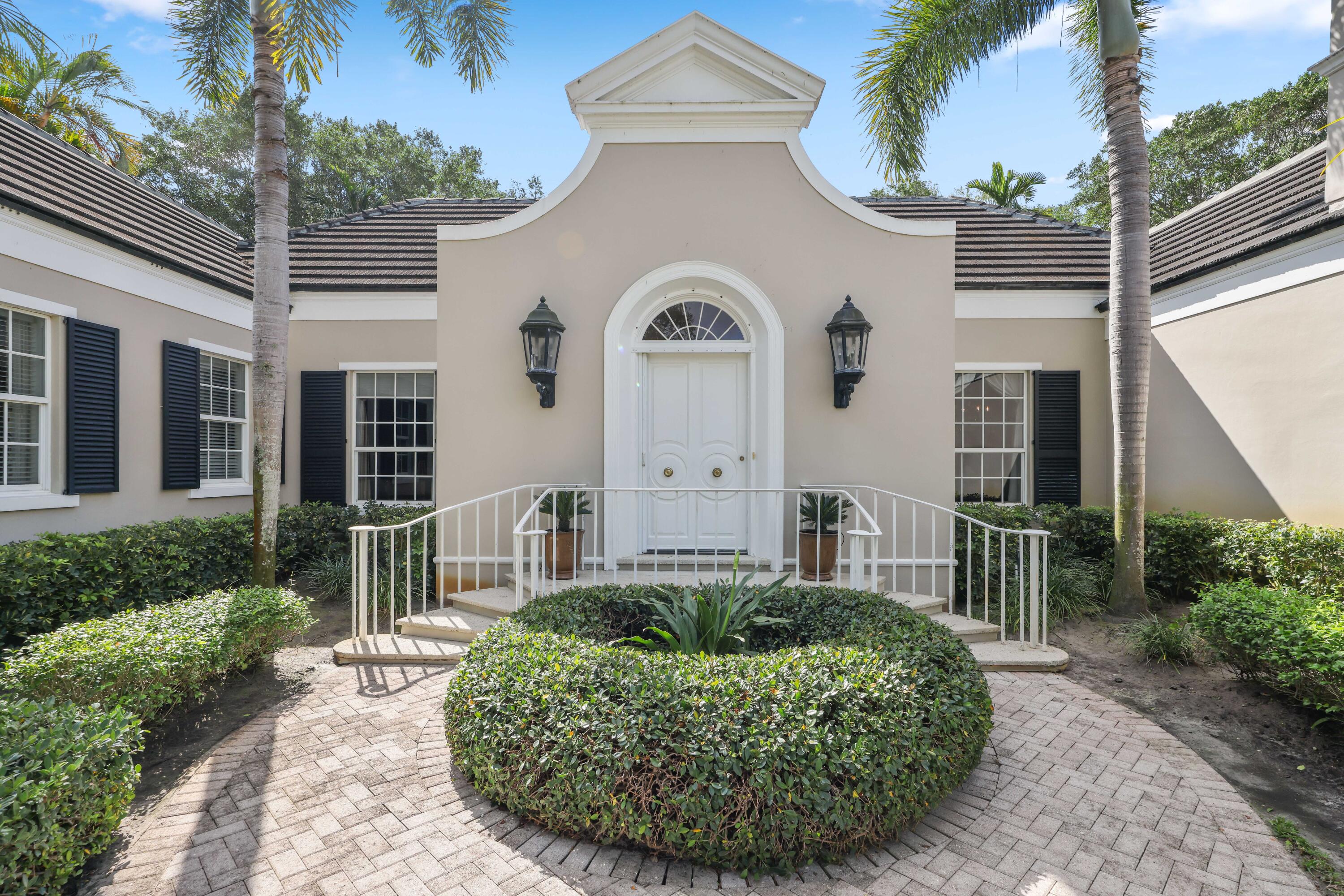 VILLAGE OF GOLF - Residential