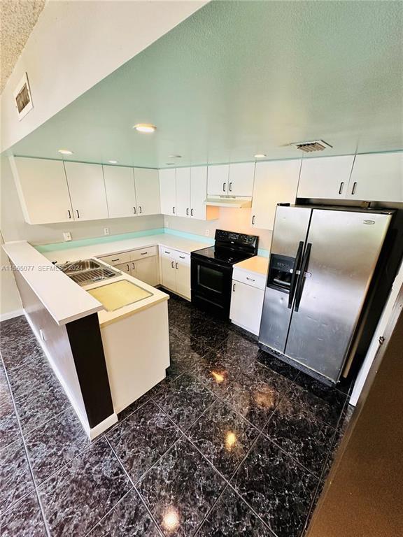 JASMINE LAKES I CONDO - Residential Lease