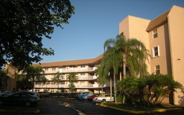 THIS IS IT!  LOOK NO FURTHER! THIS 2/2 55+ PROPERTY IS ON THE TOP FLOOR, RIVIERA MODEL WITH A BEAUTIFUL LAKEVIEW FROM EXTENDED FLA ROOM.  WELL-KEPT BLD#211. BATHROOMS REMODELED, ONE EVEN HAS A ROMAN TUB.  KITCHEN FEATURES GRANITE COUNTERTOPS AND BACKSLPASH.  SEPERATE LAUNDRY ROOM FOR YOUR CONVENIENCE.  JUST LISTED, WON'T LAST! IT IS LOCATED NEAR A SATELLITE YEAR-ROUND HEATED POOL, SAUNA, BILLIARD, TENNIS AND PICKLEBALL COURT OVERLOOKING THE LAKE.   READY TO MOVE IN.  COME AND ENJOY A RESORT-STYLE 55+ COMMUNITY WITH A MAIN CLUBHOUSE, SAUNAS, BBQ PICNIC AREAS, BILLIARDS, THEATER, CABANAS, COURTESY BUSES TO STORES AND SAWGRASS MALL, INDOOR AND OUTDOOR POOLS, AND FITNESS ROOM IN THE SOUGHT-AFTER SUNRISE LAKES PHASE IV.