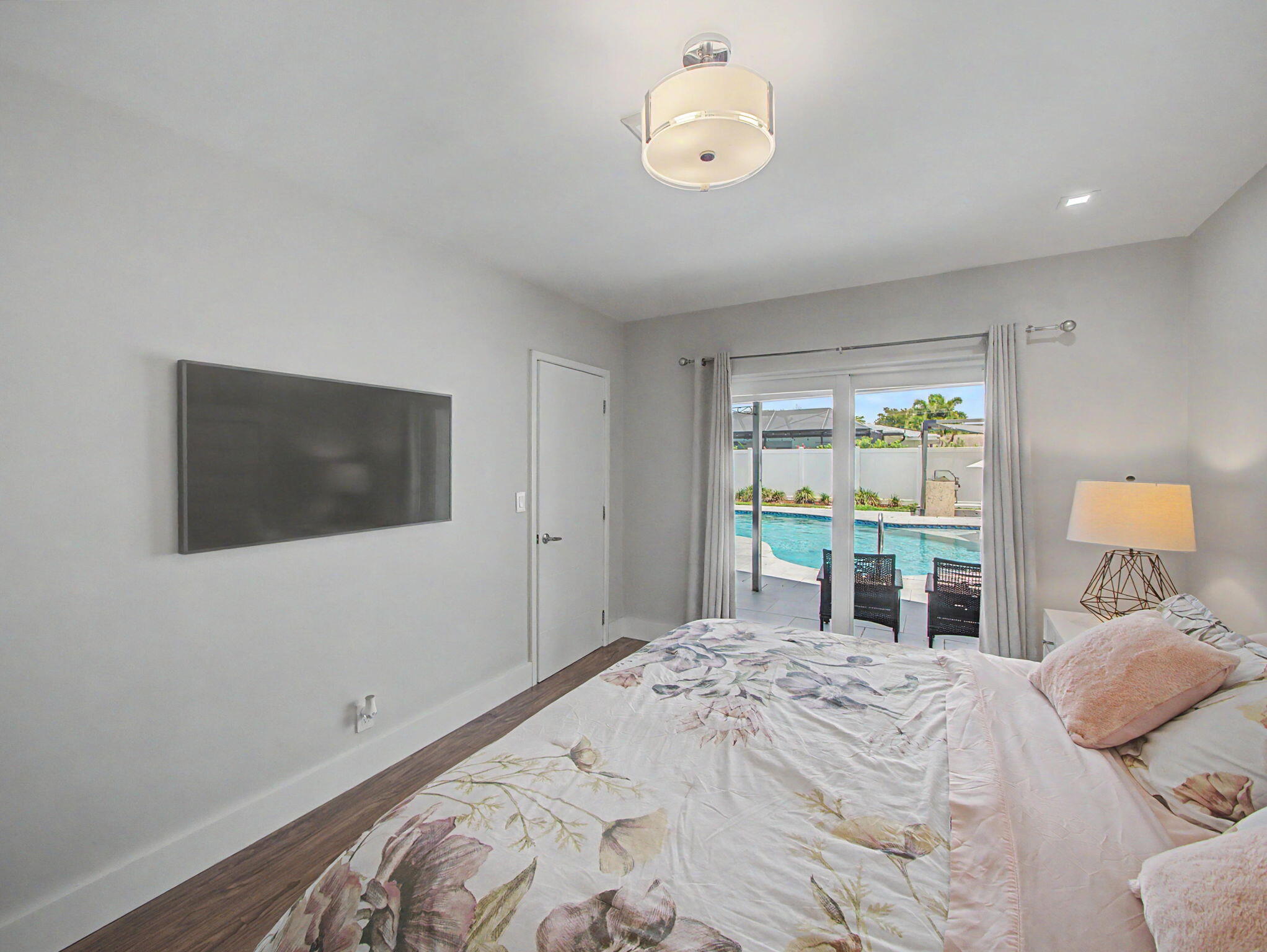 UNIVERSITY PARK COUNTRY CLUB ESTATES - Residential