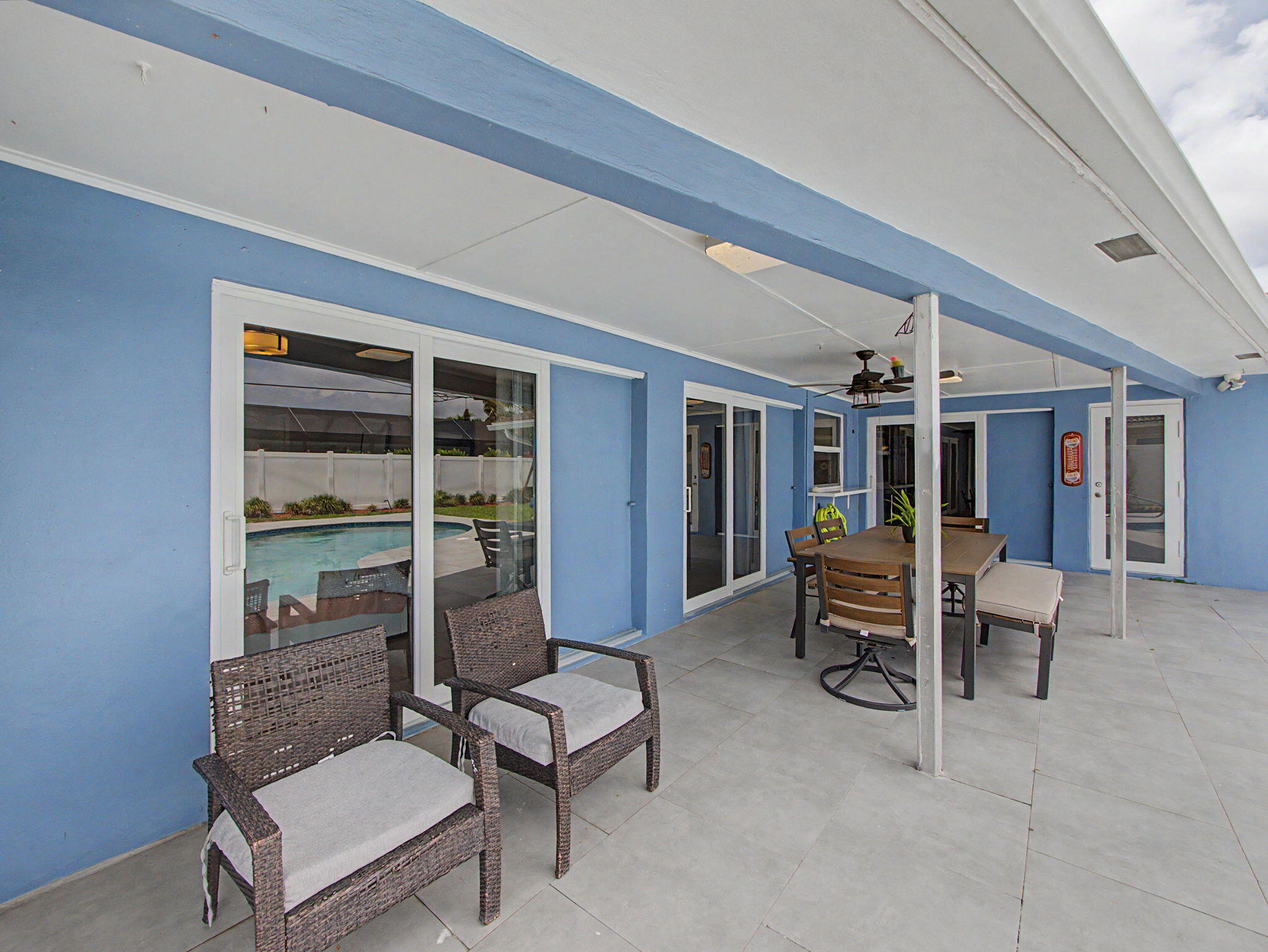 UNIVERSITY PARK COUNTRY CLUB ESTATES - Residential