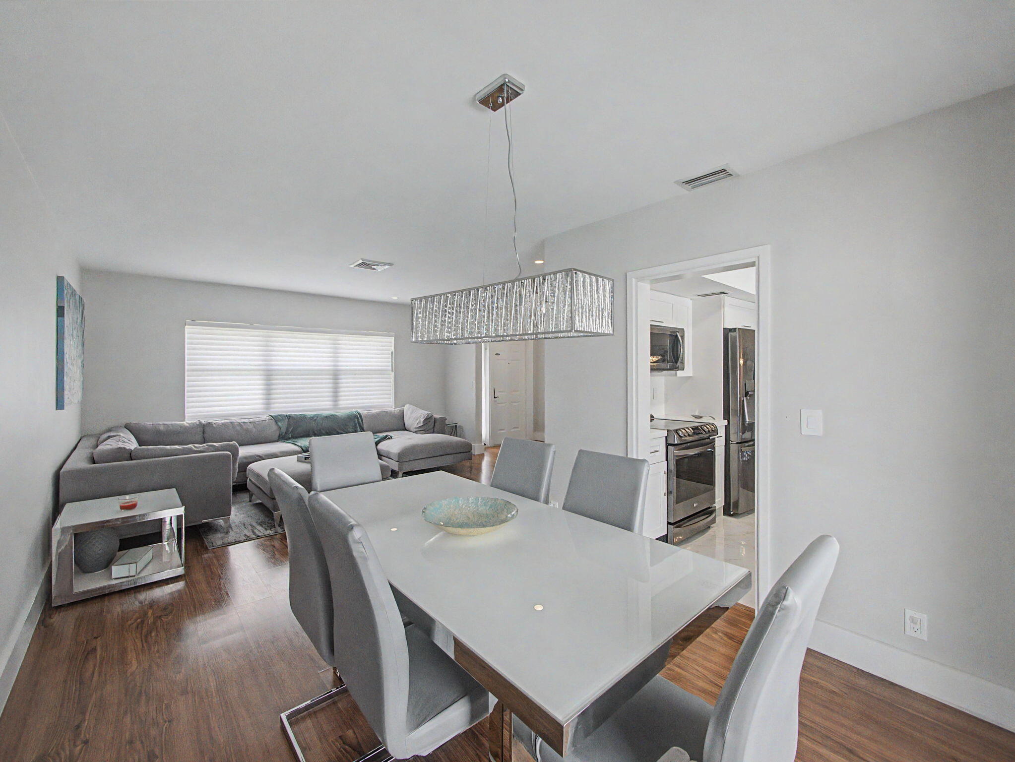 UNIVERSITY PARK COUNTRY CLUB ESTATES - Residential