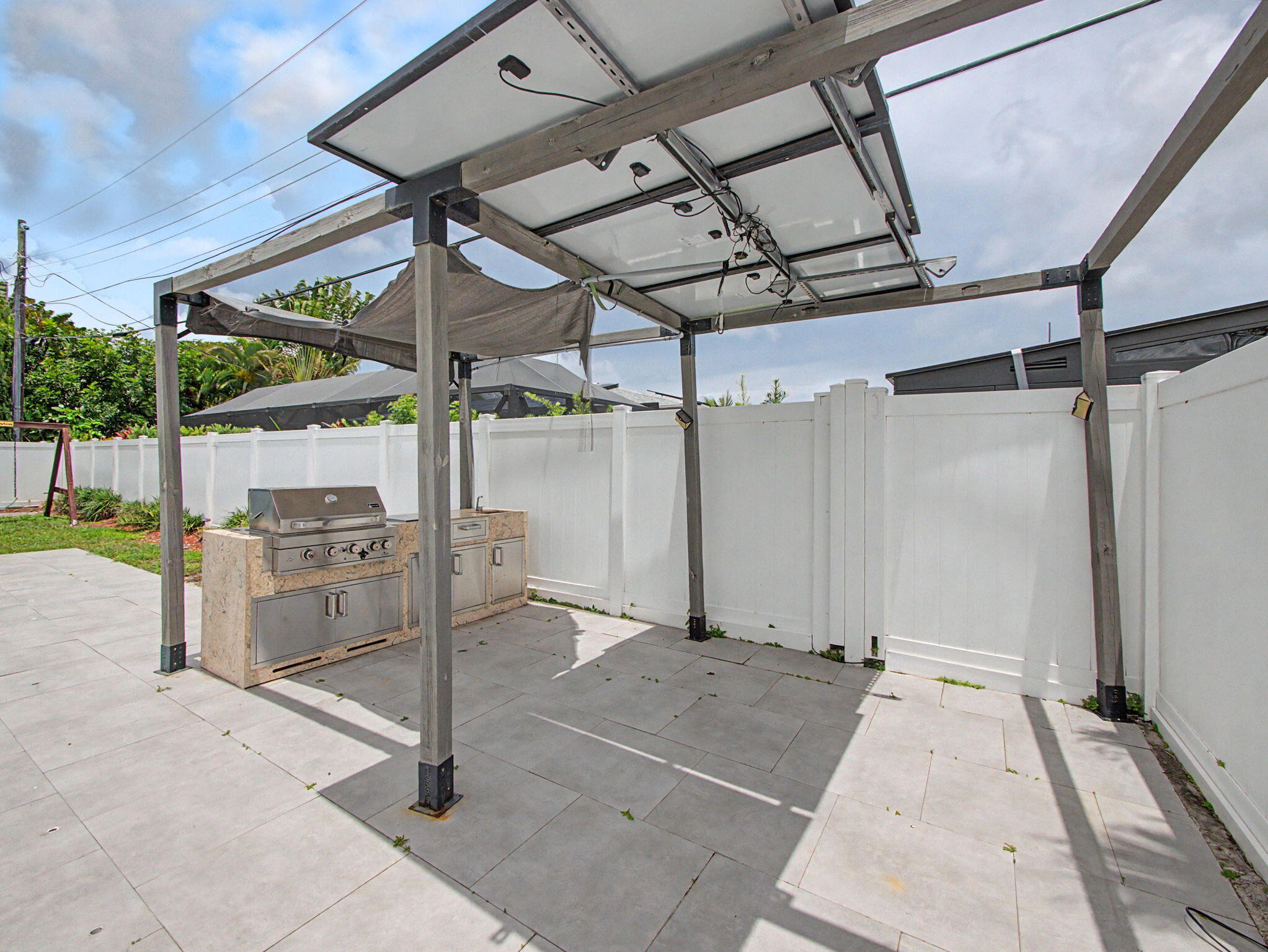 UNIVERSITY PARK COUNTRY CLUB ESTATES - Residential