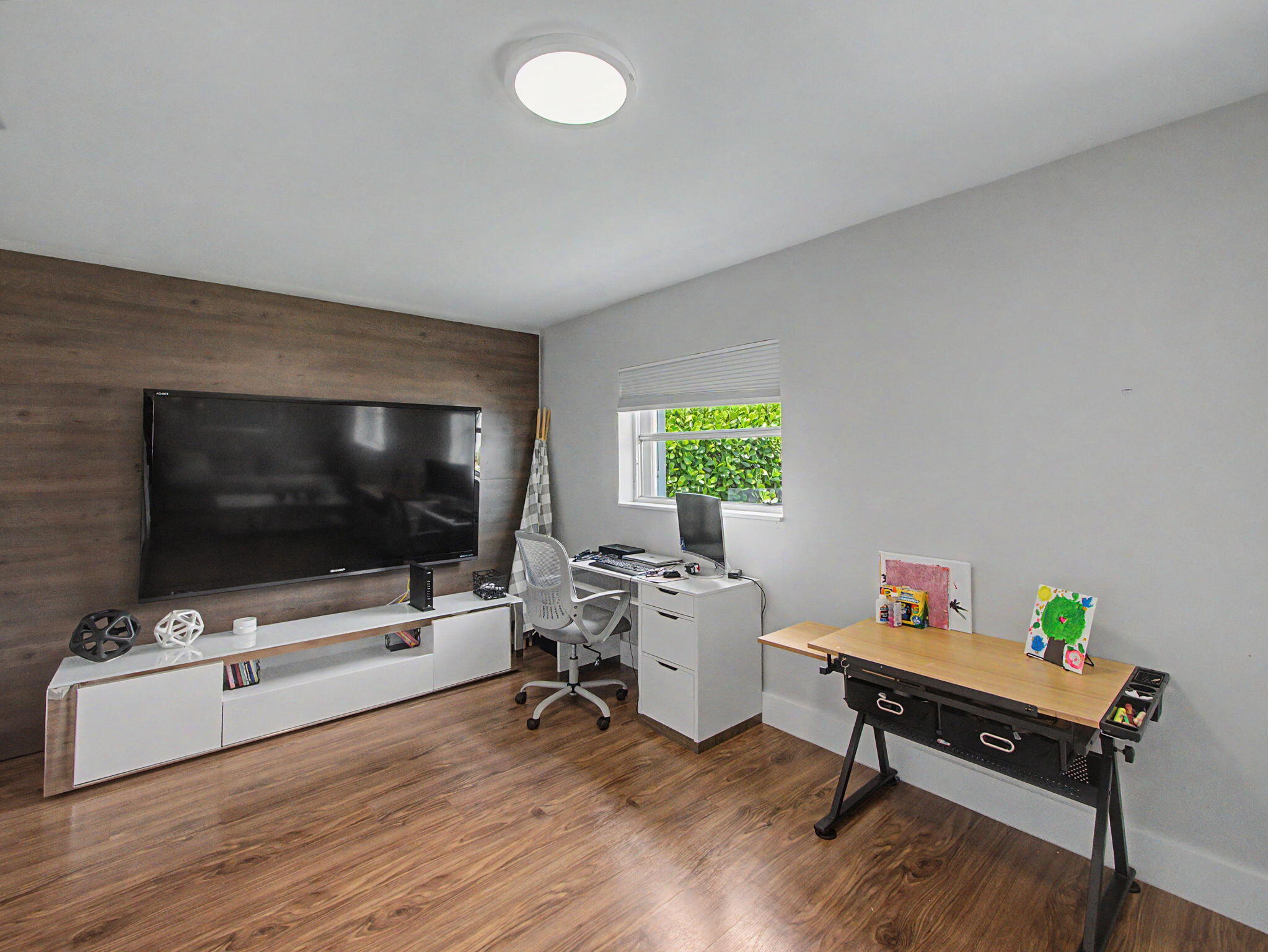 UNIVERSITY PARK COUNTRY CLUB ESTATES - Residential