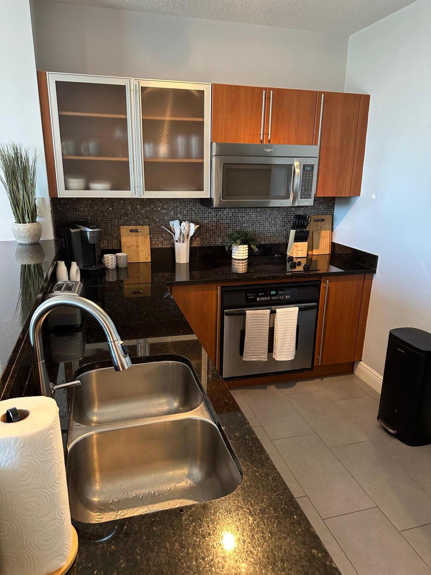SLADE CONDO - Residential Lease