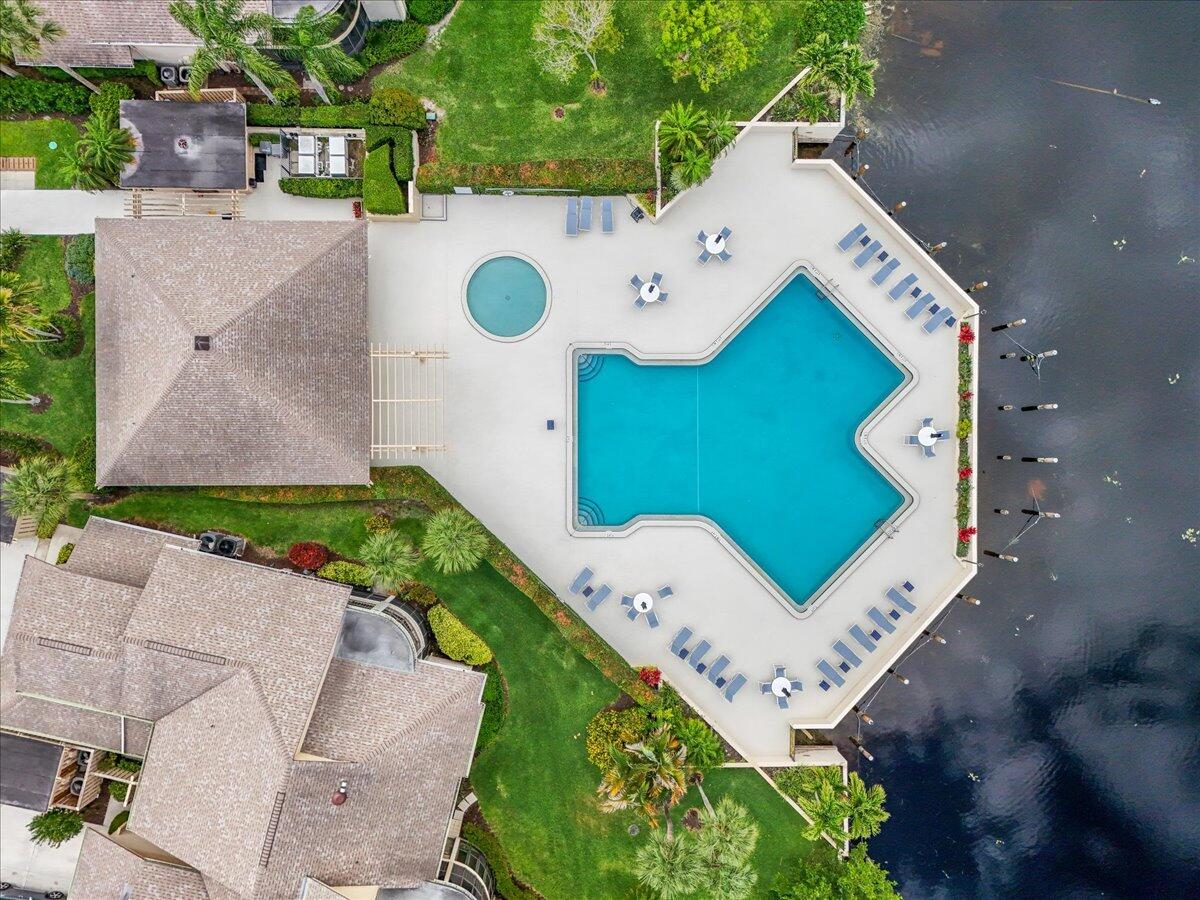 WATERBEND AT JONATHANS LANDING CONDO - Residential Lease