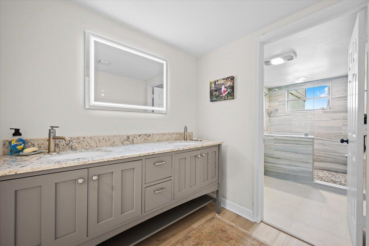 WATERBEND AT JONATHANS LANDING CONDO - Residential Lease