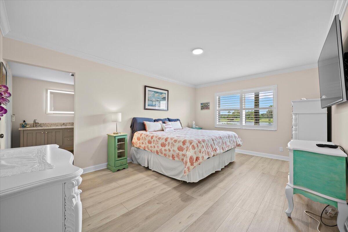 WATERBEND AT JONATHANS LANDING CONDO - Residential Lease
