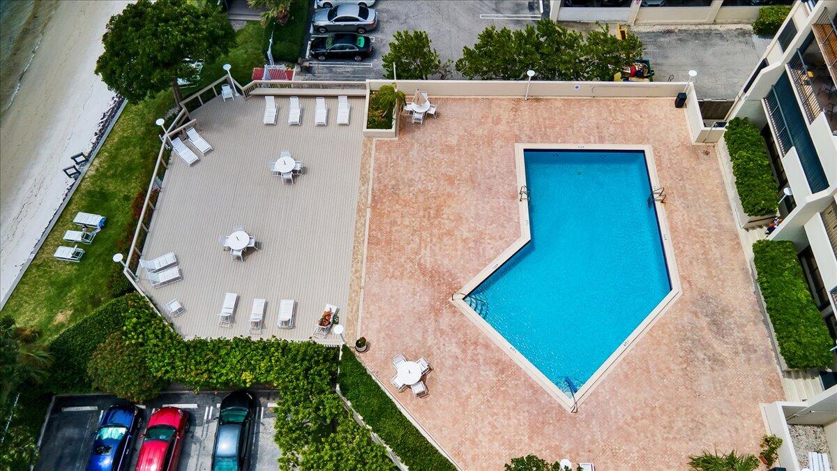 PALM BEACH HOUSE CONDO - Residential