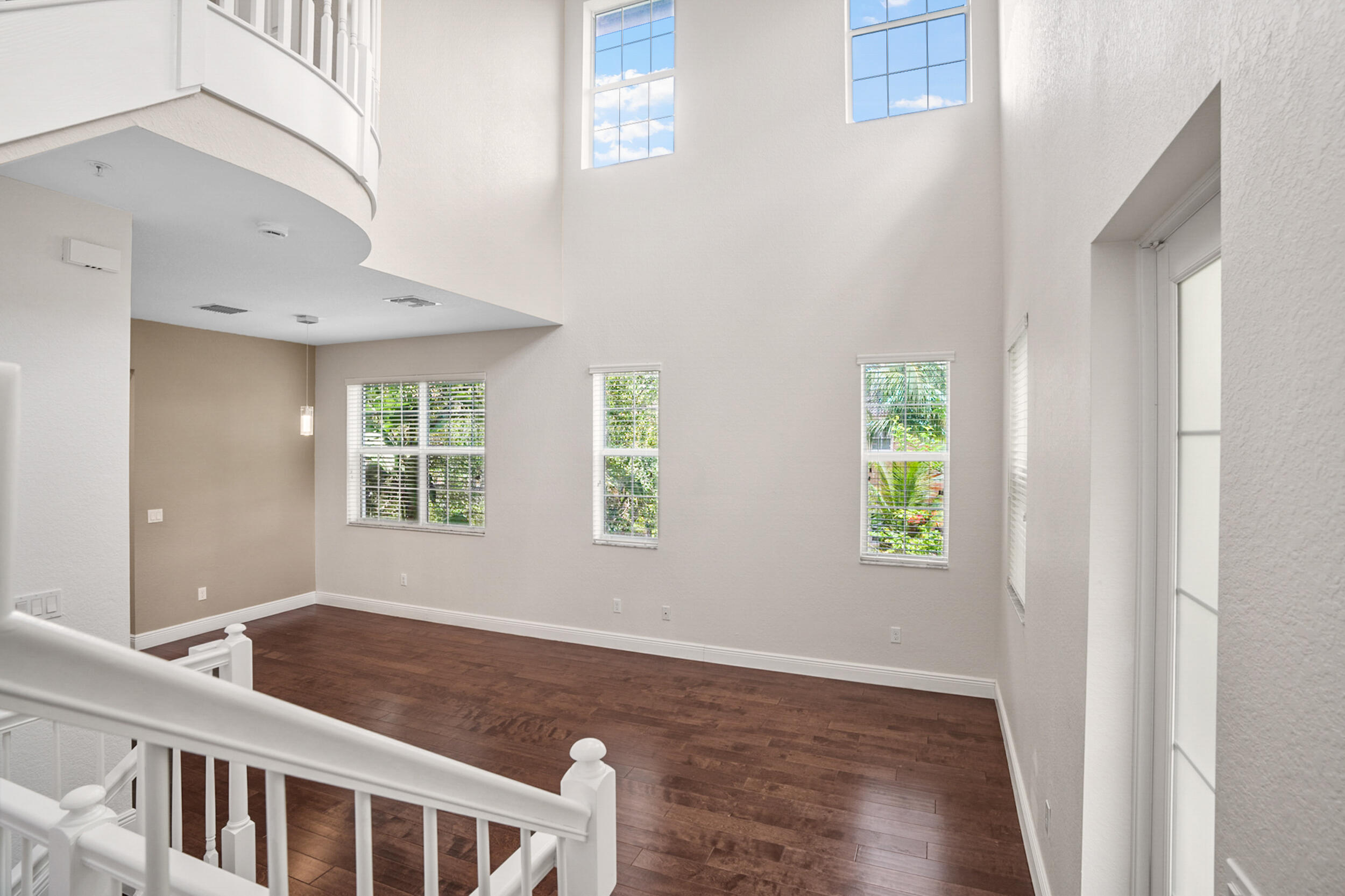 MIRAMAR RESIDENTIAL PLAT - Residential Lease