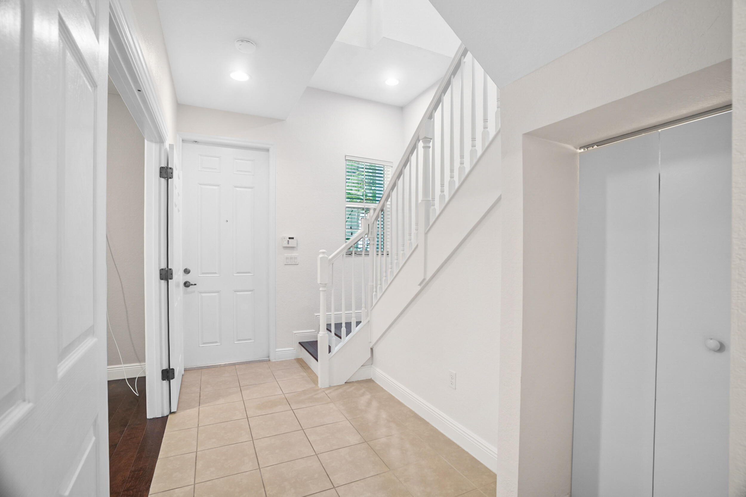 MIRAMAR RESIDENTIAL PLAT - Residential Lease