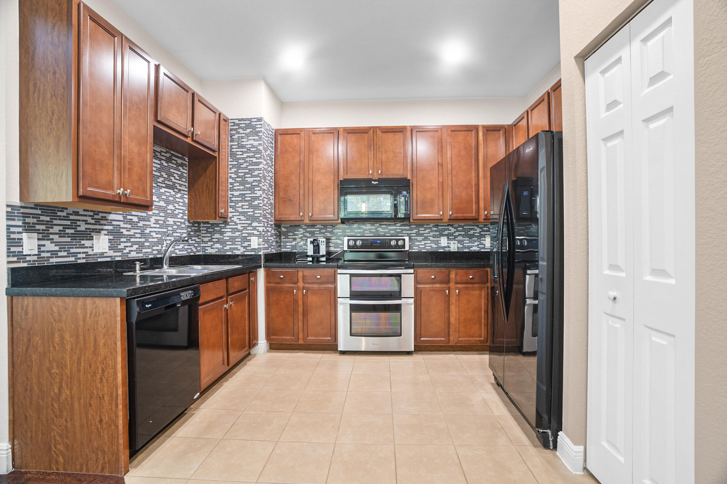 MIRAMAR RESIDENTIAL PLAT - Residential Lease